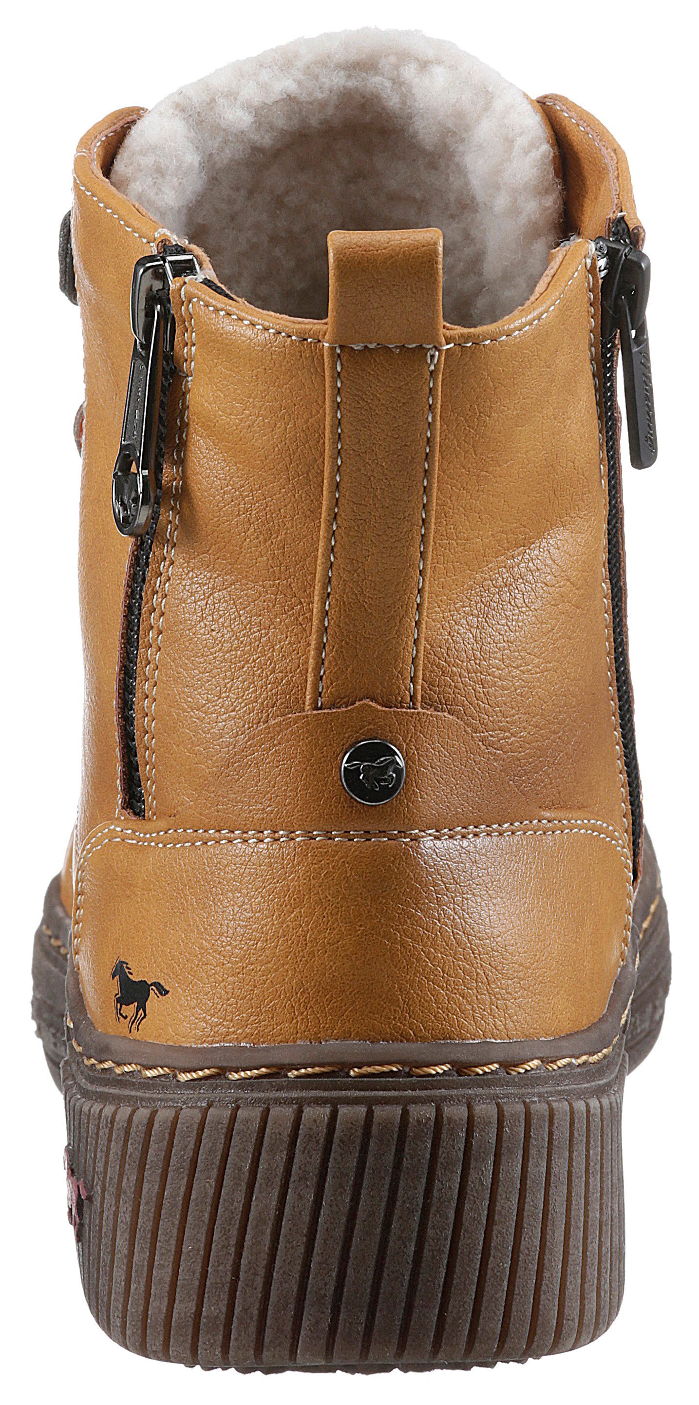 Mustang Shoes Winterlaarzen met nagels en kleurrijke afwerkingen