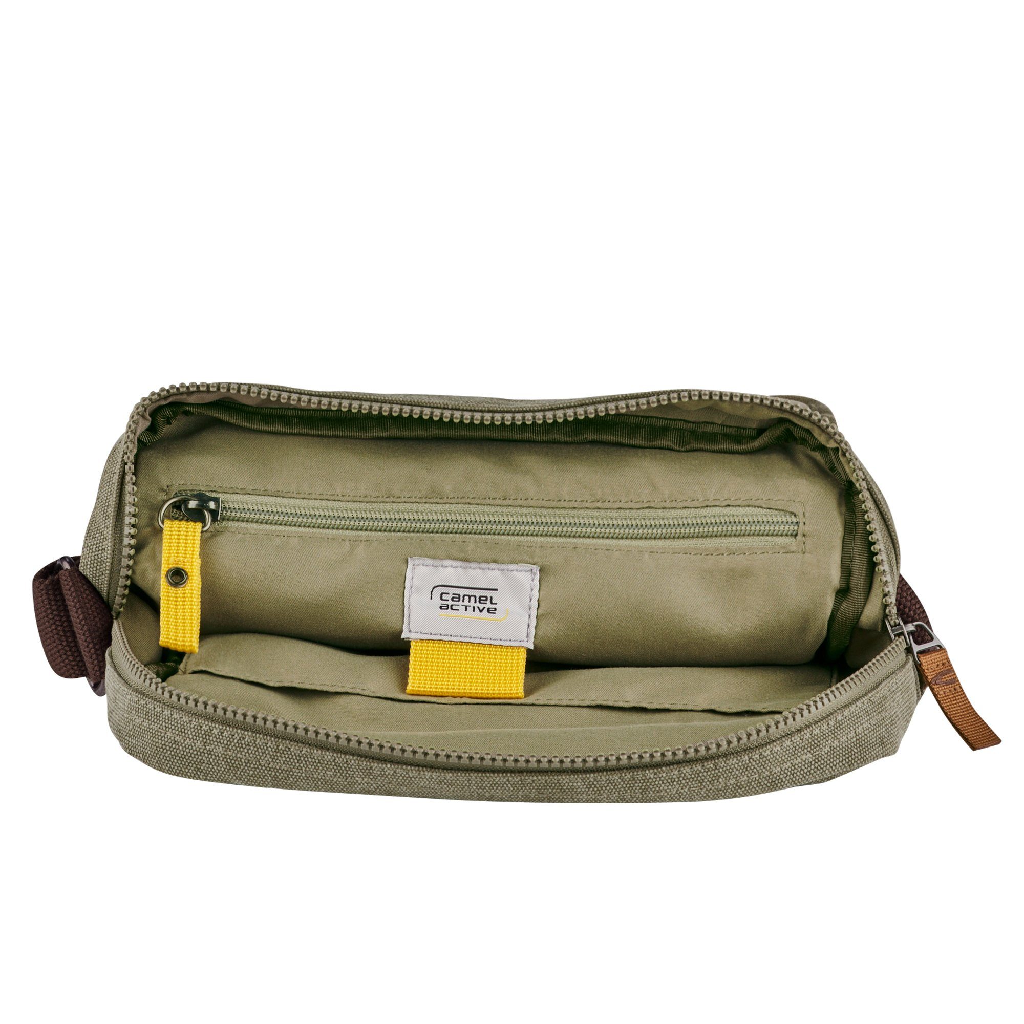 camel active Schoudertas Air Canvas model van zacht lederimitatie afgewerkt met applicaties