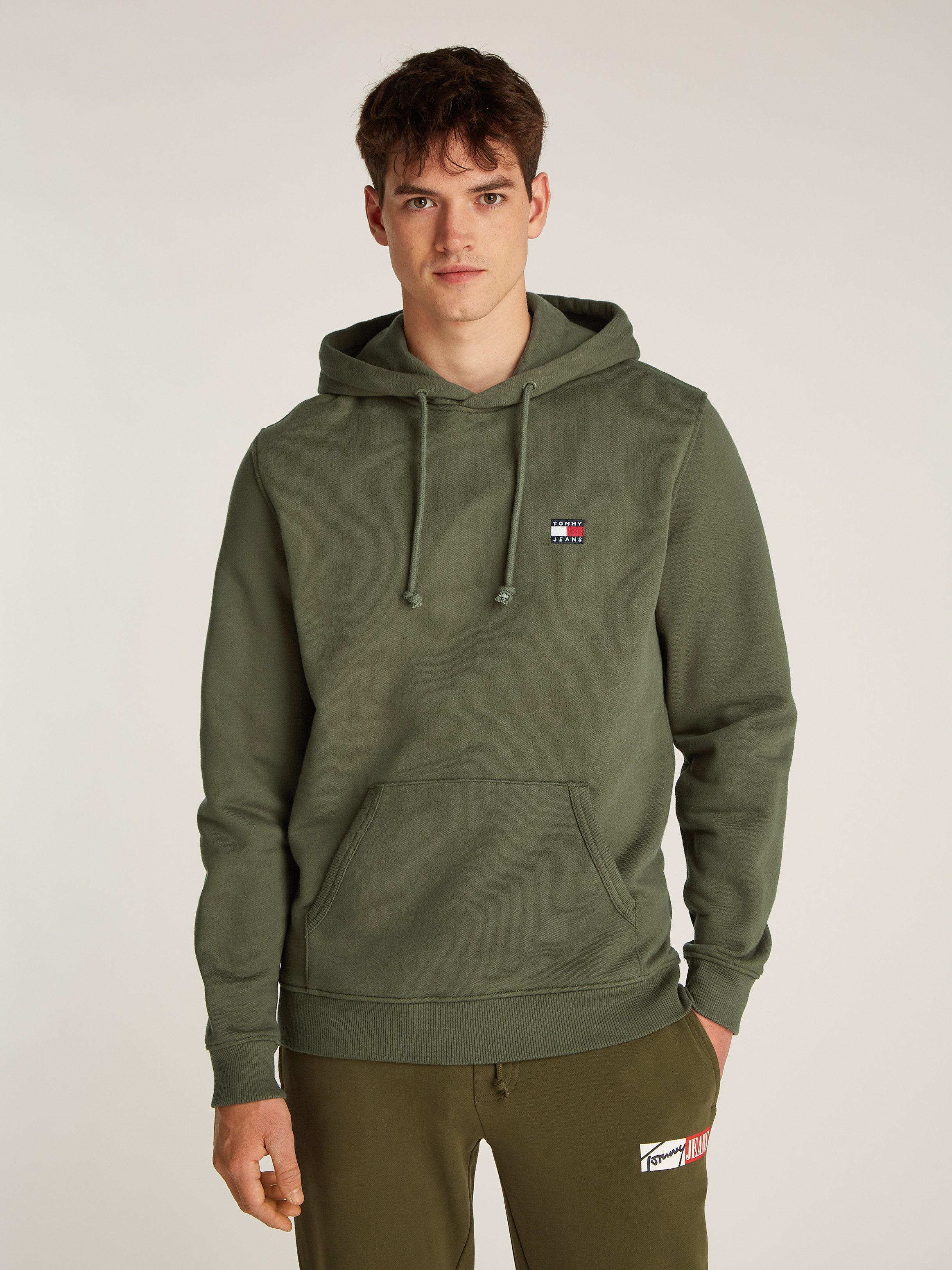 TOMMY JEANS Hoodie TJM REG BADGE HOODIE EXT