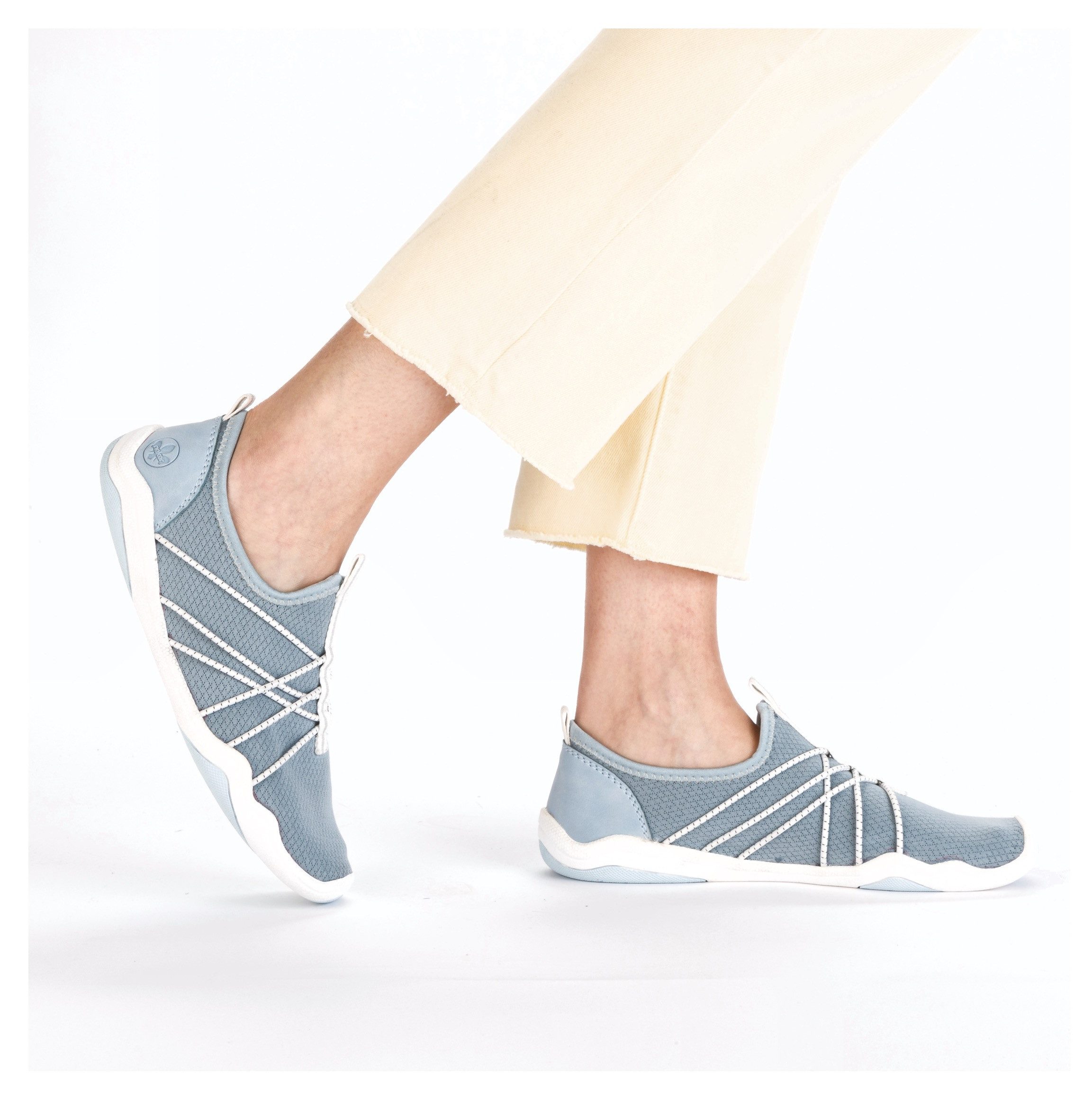 Rieker Slip-on sneakers , blote voeten schoen, instapschoen, slipper in vegan verwerking