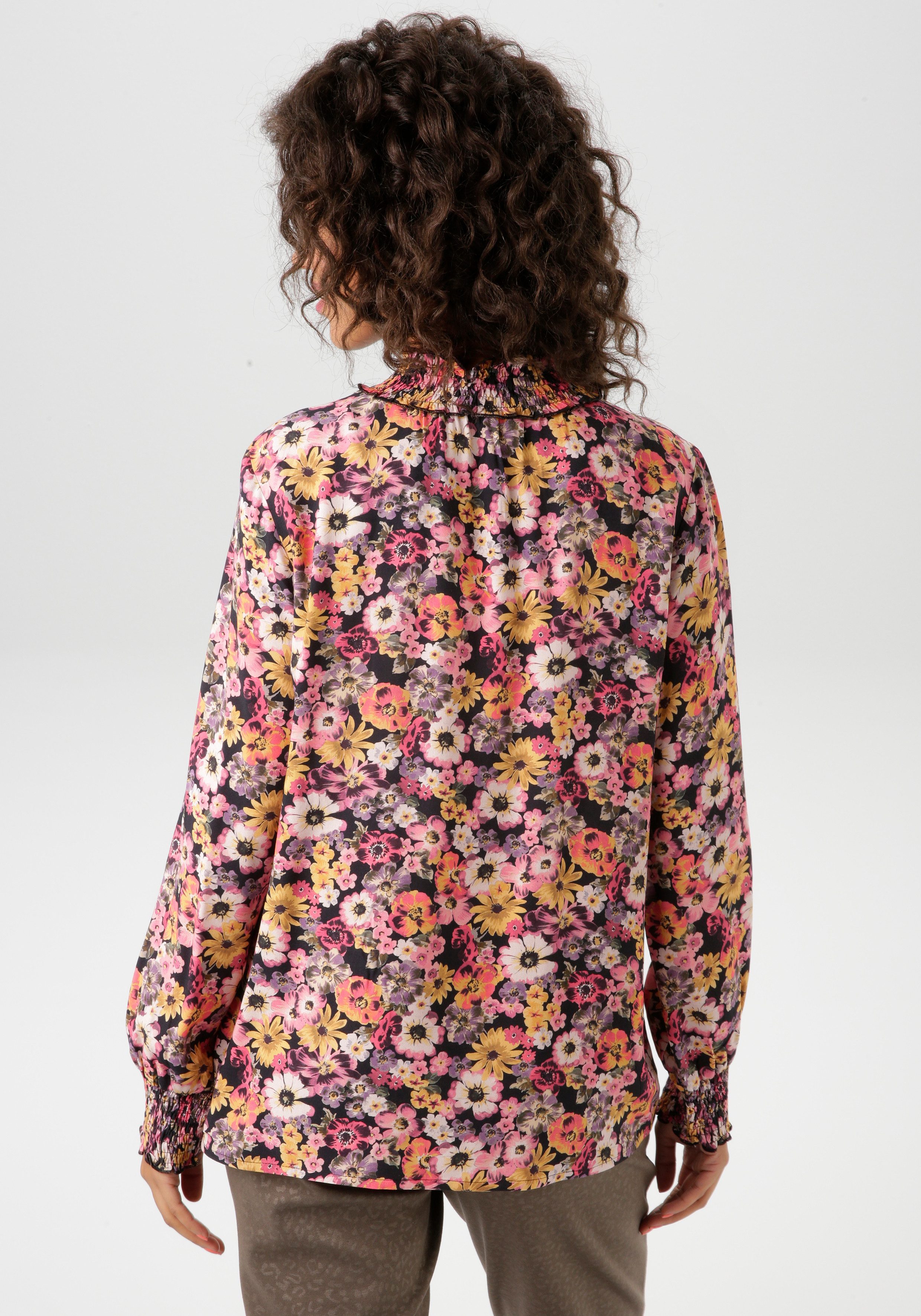 Aniston CASUAL Blouse zonder sluiting met romantische kleurrijke bloemen bedrukt nieuwe collectie