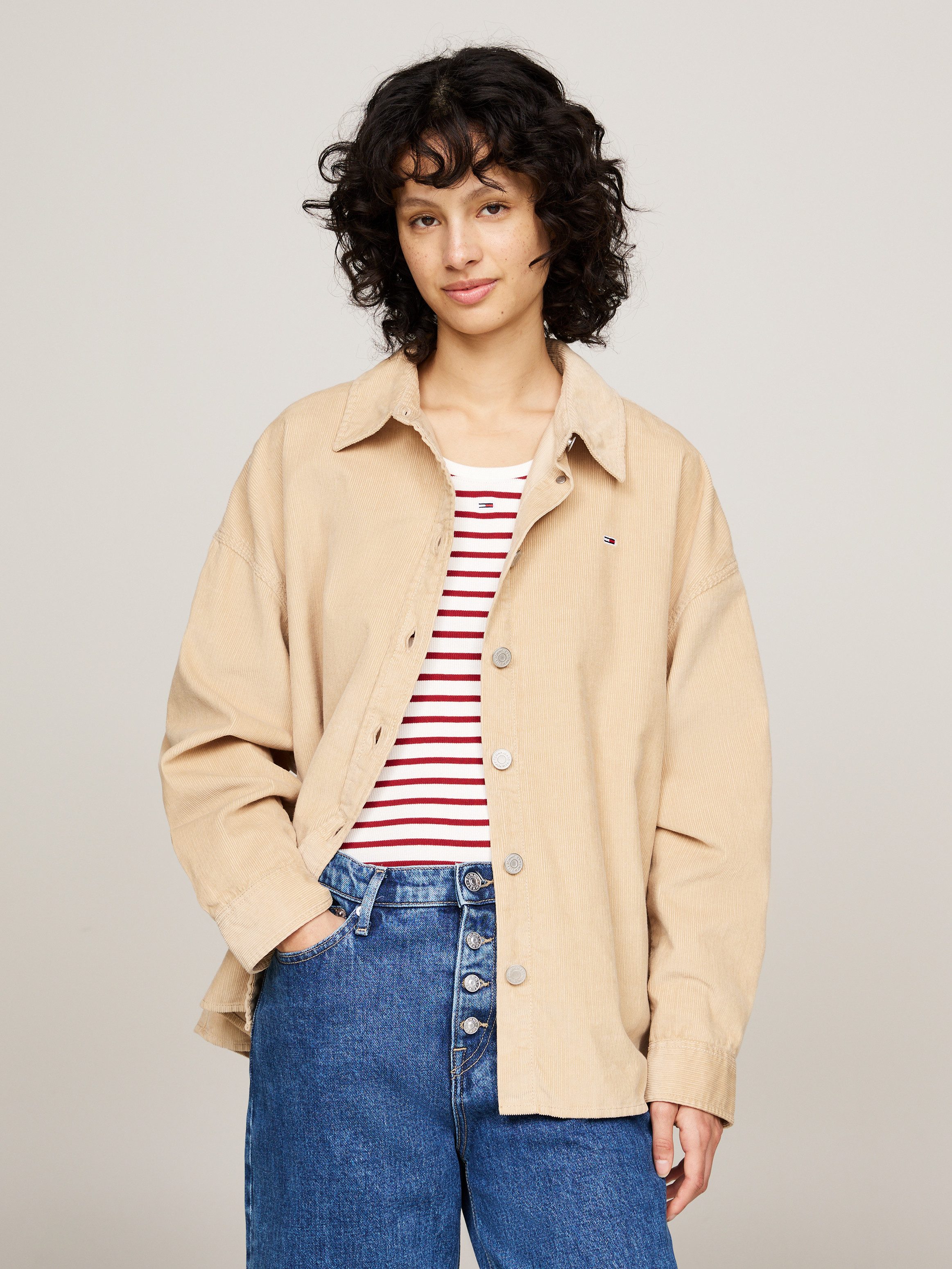 TOMMY JEANS Outdoorblouse TJW FINE CORD OVERSHIRT van fijn corduroy, logo-vlag dames blouses maat XL (42) bruin
