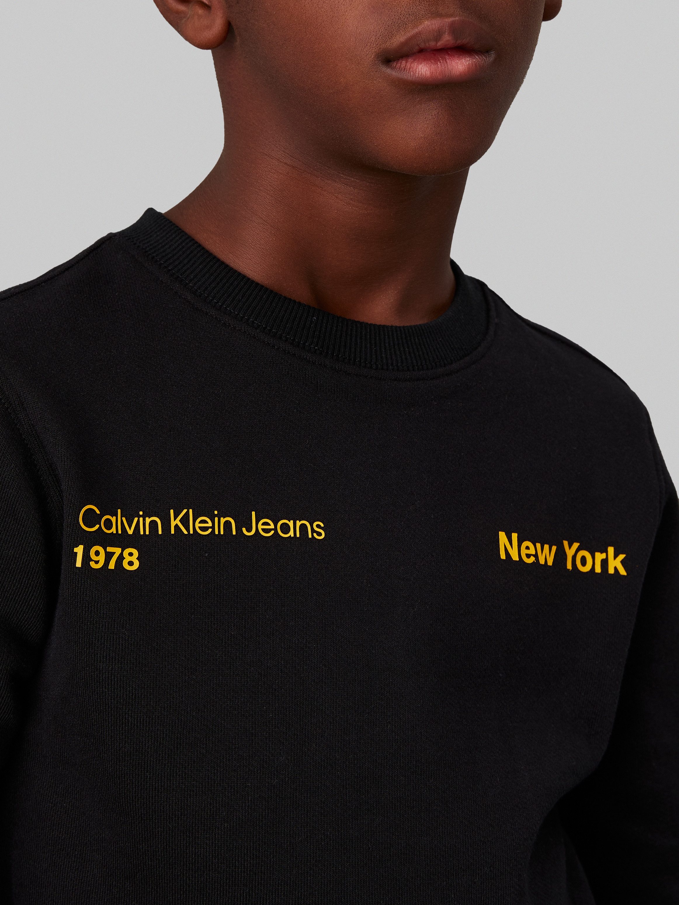 Calvin Klein Sweatshirt Terry Graphic Cn voor kinderen tot 16 jaar en met logo-opdruk