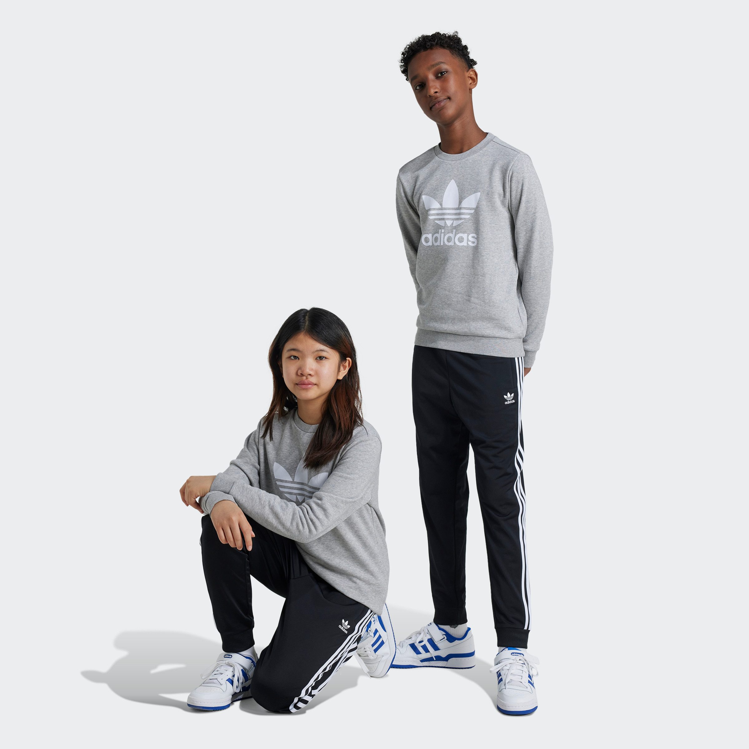 Adidas Originals Regular fit sweatpants met labelstitching