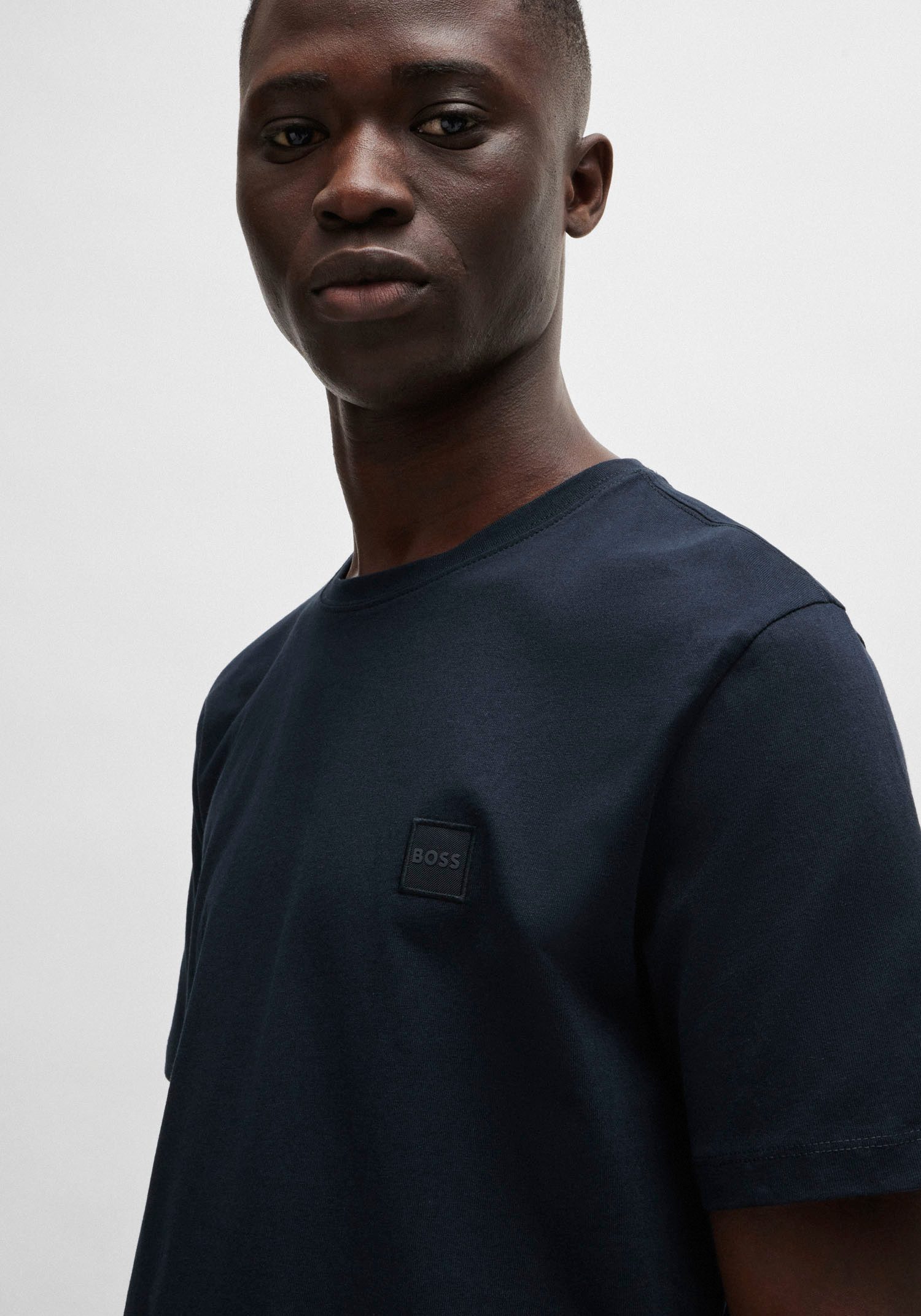 Boss Orange T-shirt Tales met boss-borduursel op de borst