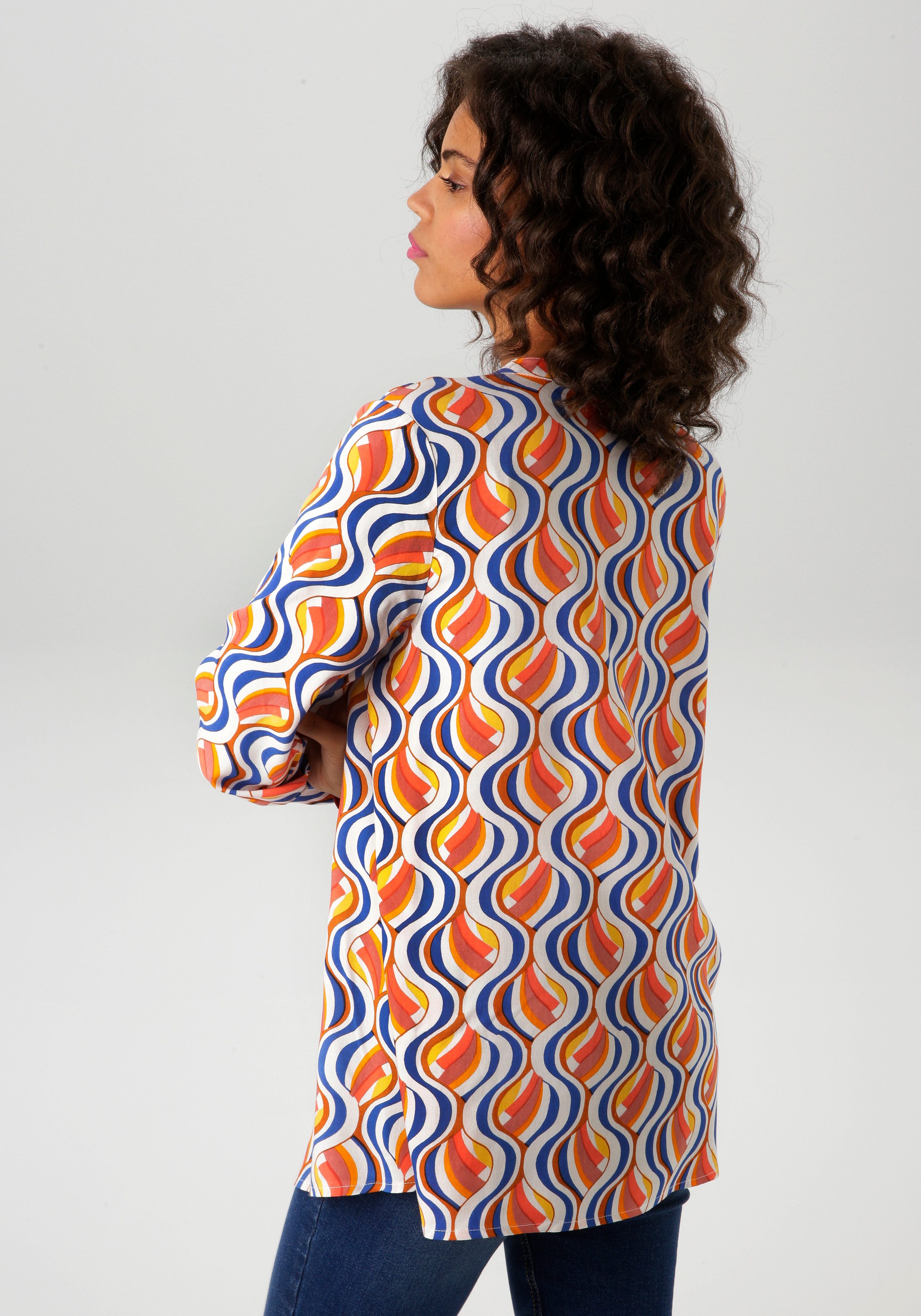 Aniston CASUAL Blouse zonder sluiting met interessant retro-patroon