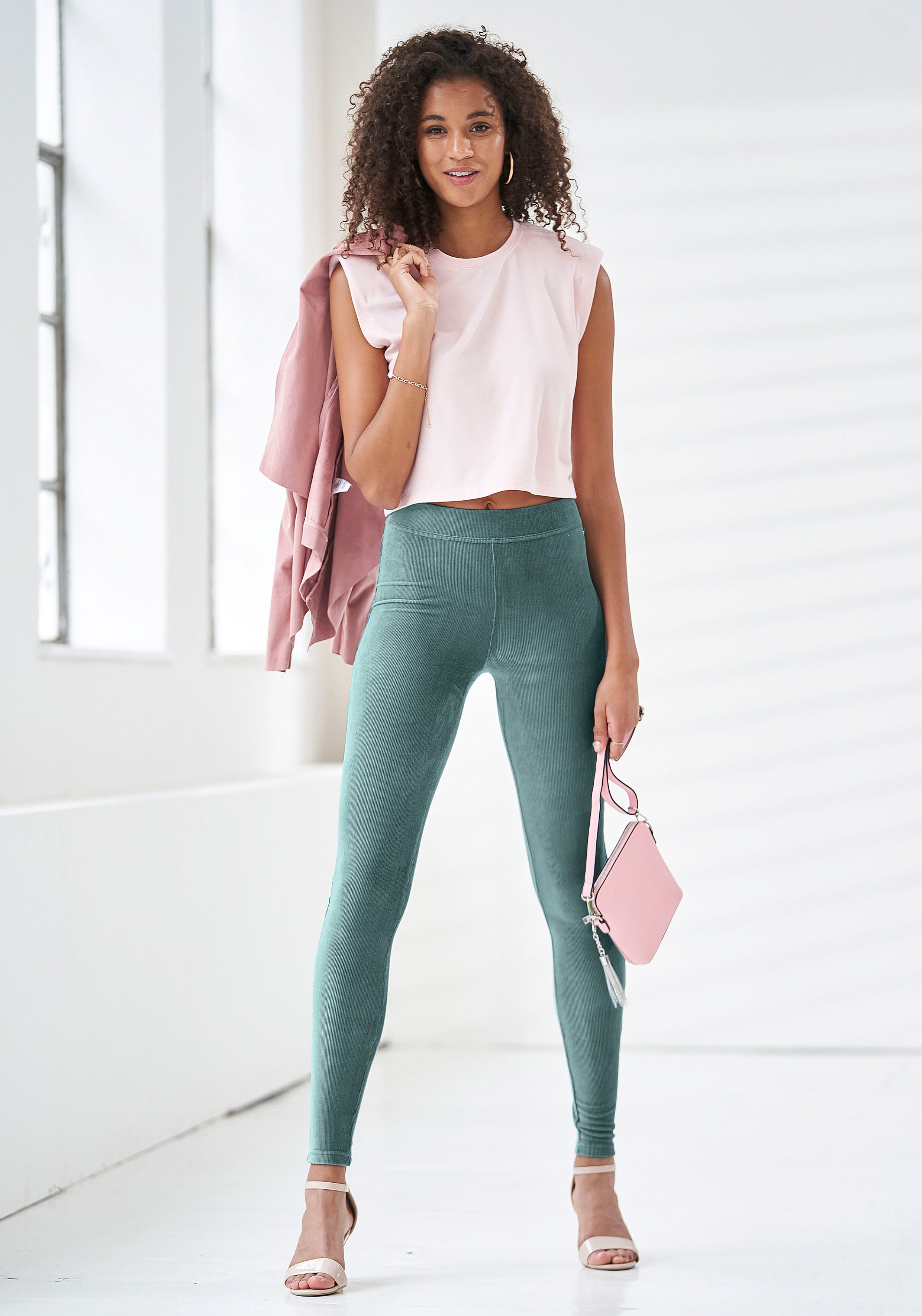 Lascana Legging uit zacht materiaal in cordlook, loungewear