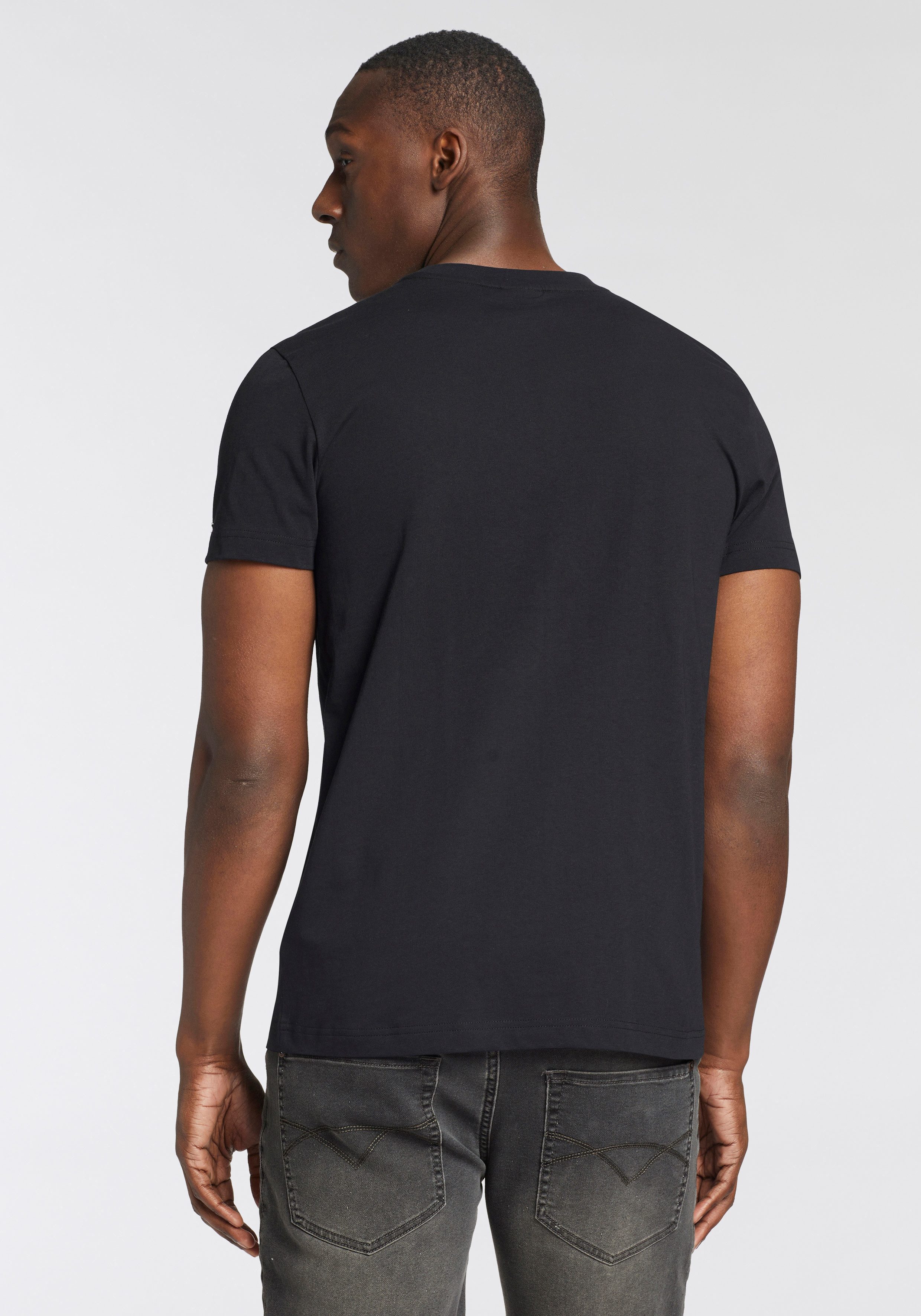 Bruno Banani T-shirt met modieuze frontprint
