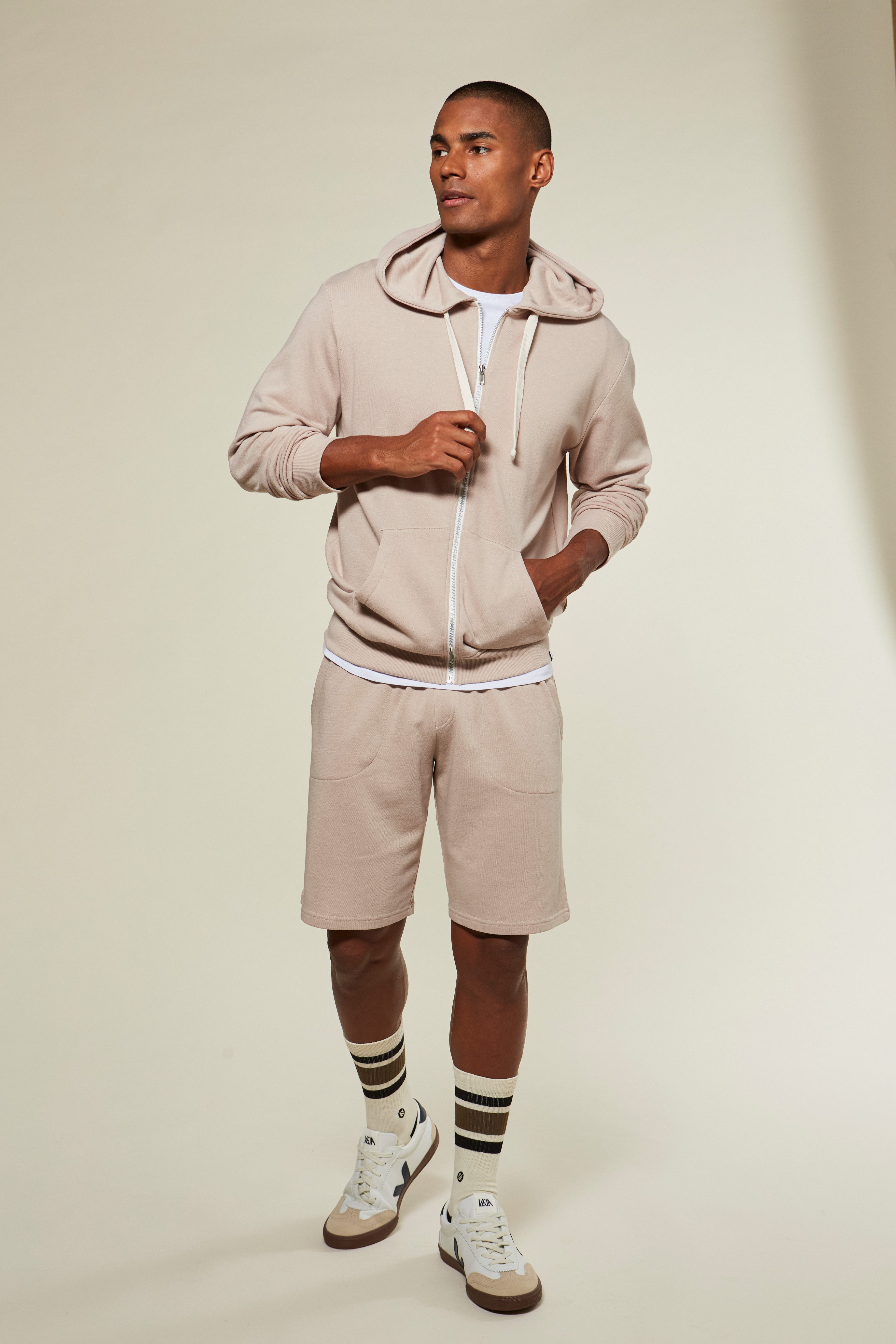 KangaROOS Sweatshort , zijvakken, contrasterende banden