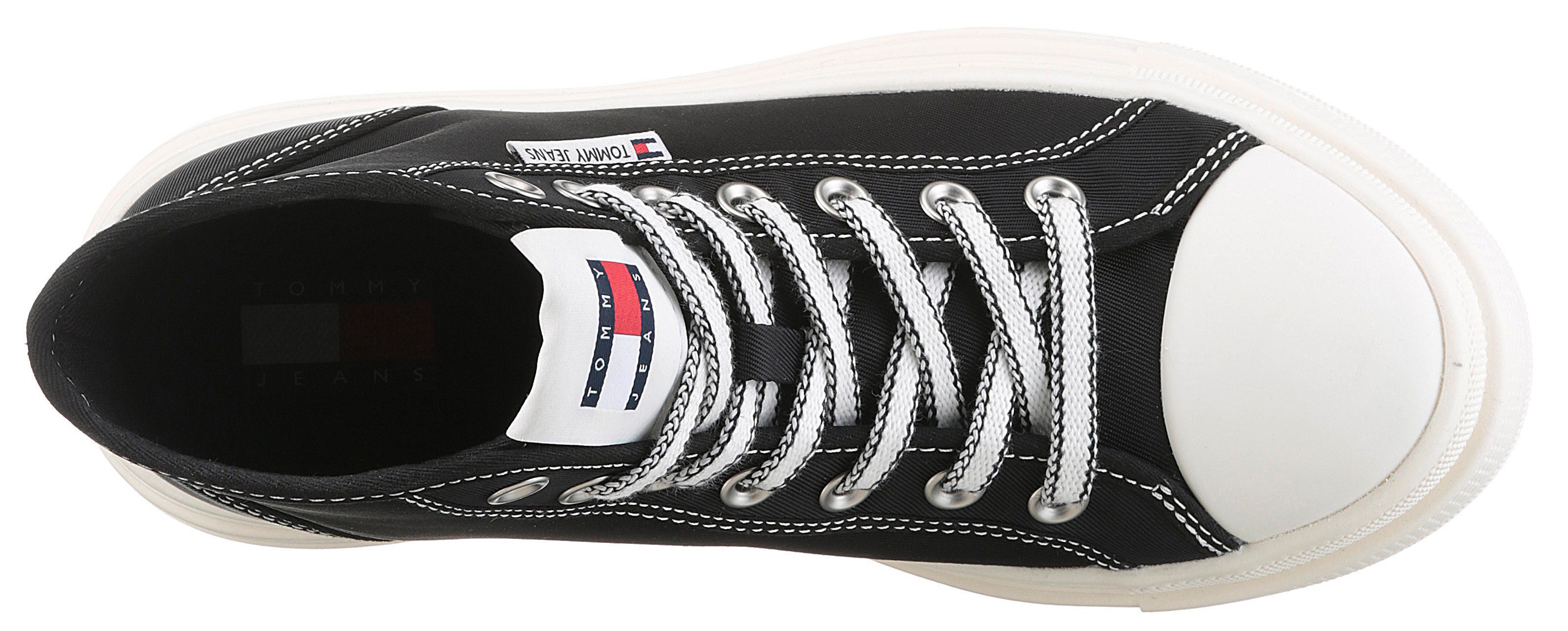 TOMMY JEANS Plateausneakers TJW FOXING FLATFORM SNEAKER HIGH vrijetijdsschoen, veterschoenen, high top sneaker met contraststiksels