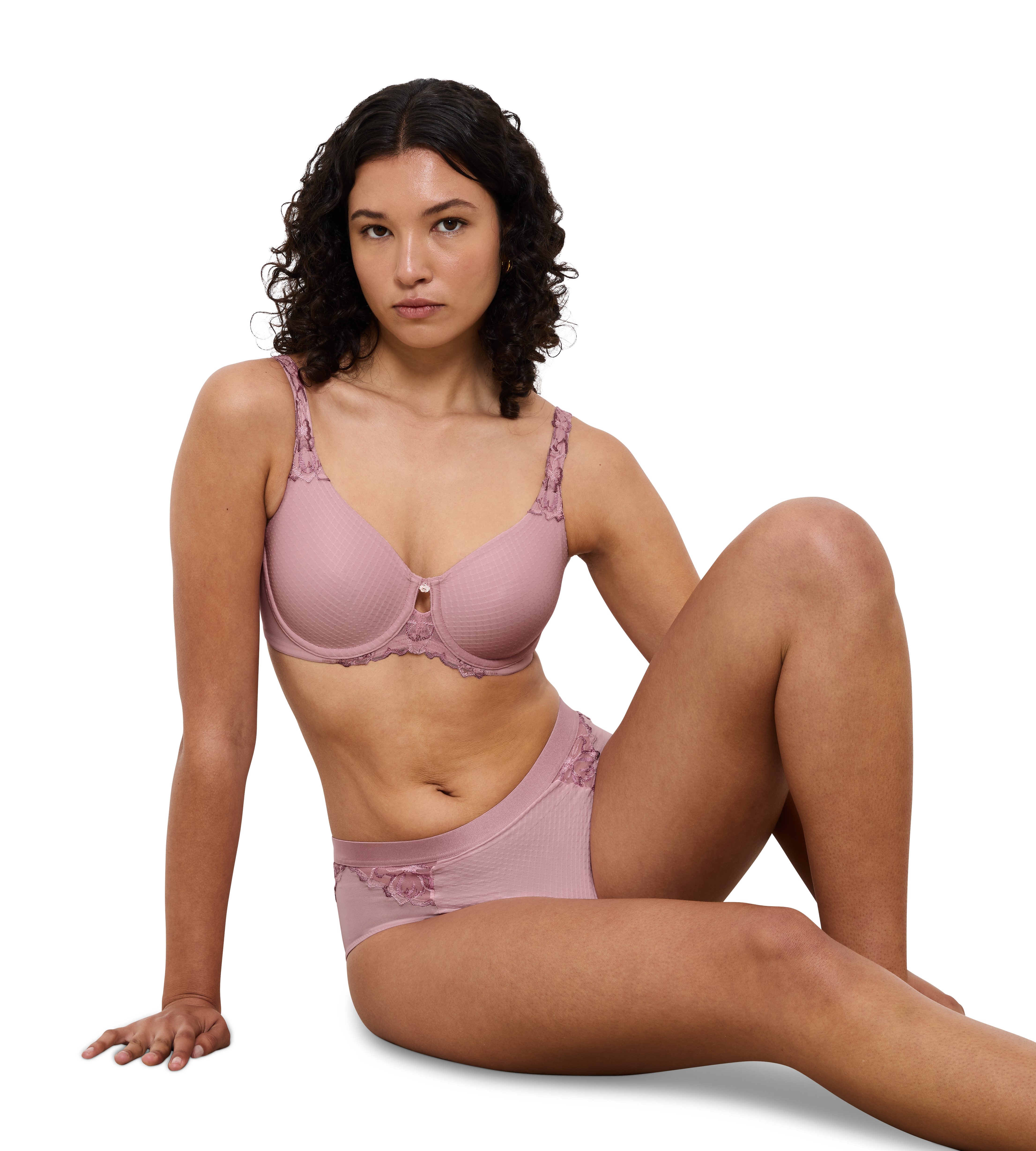Triumph Minimizer-bh Wild Azalea Florale maakt de borst optisch kleiner met een cupmaat