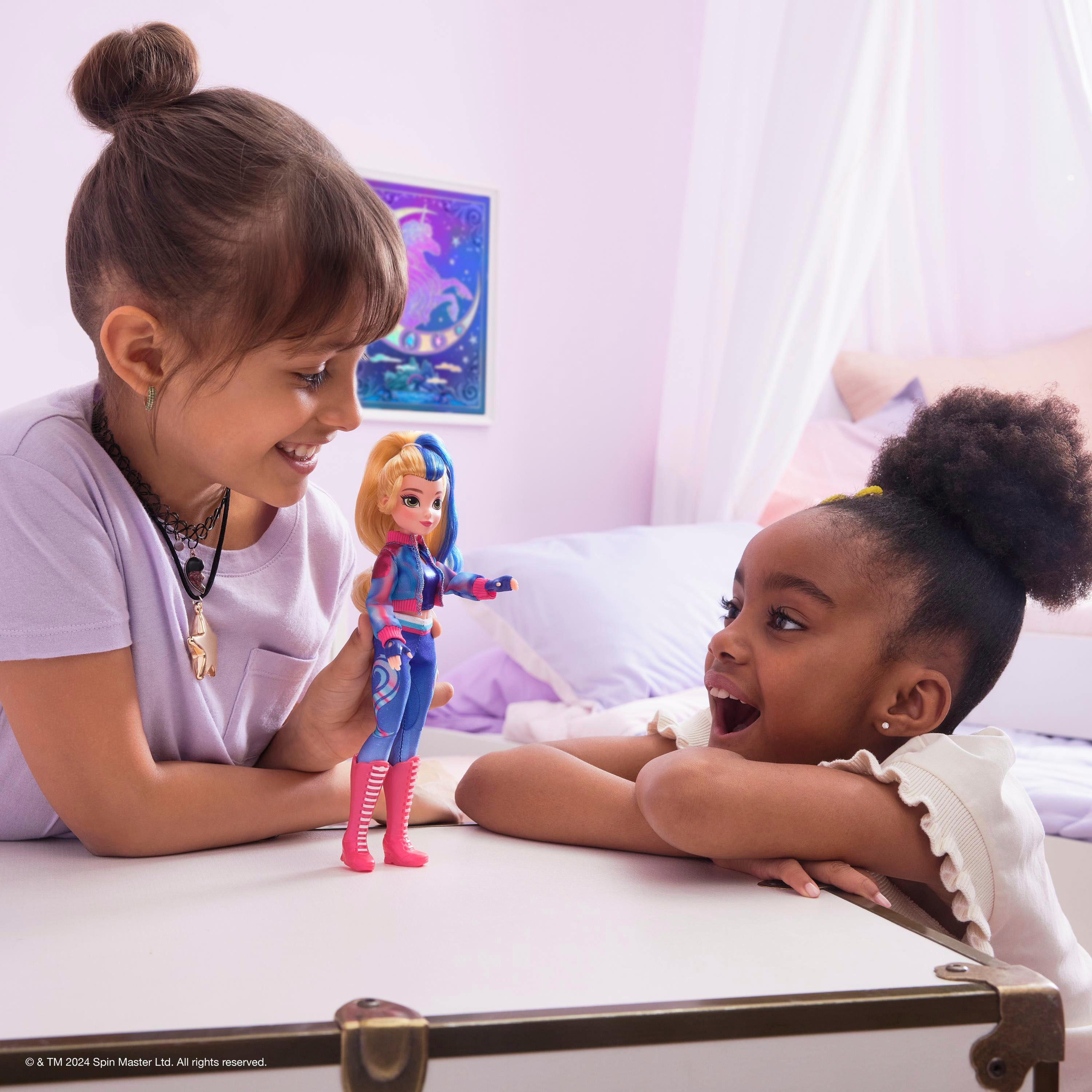 Spin Master Aankleedpop Unicorn Academy - Fashion Doll - Isabel
