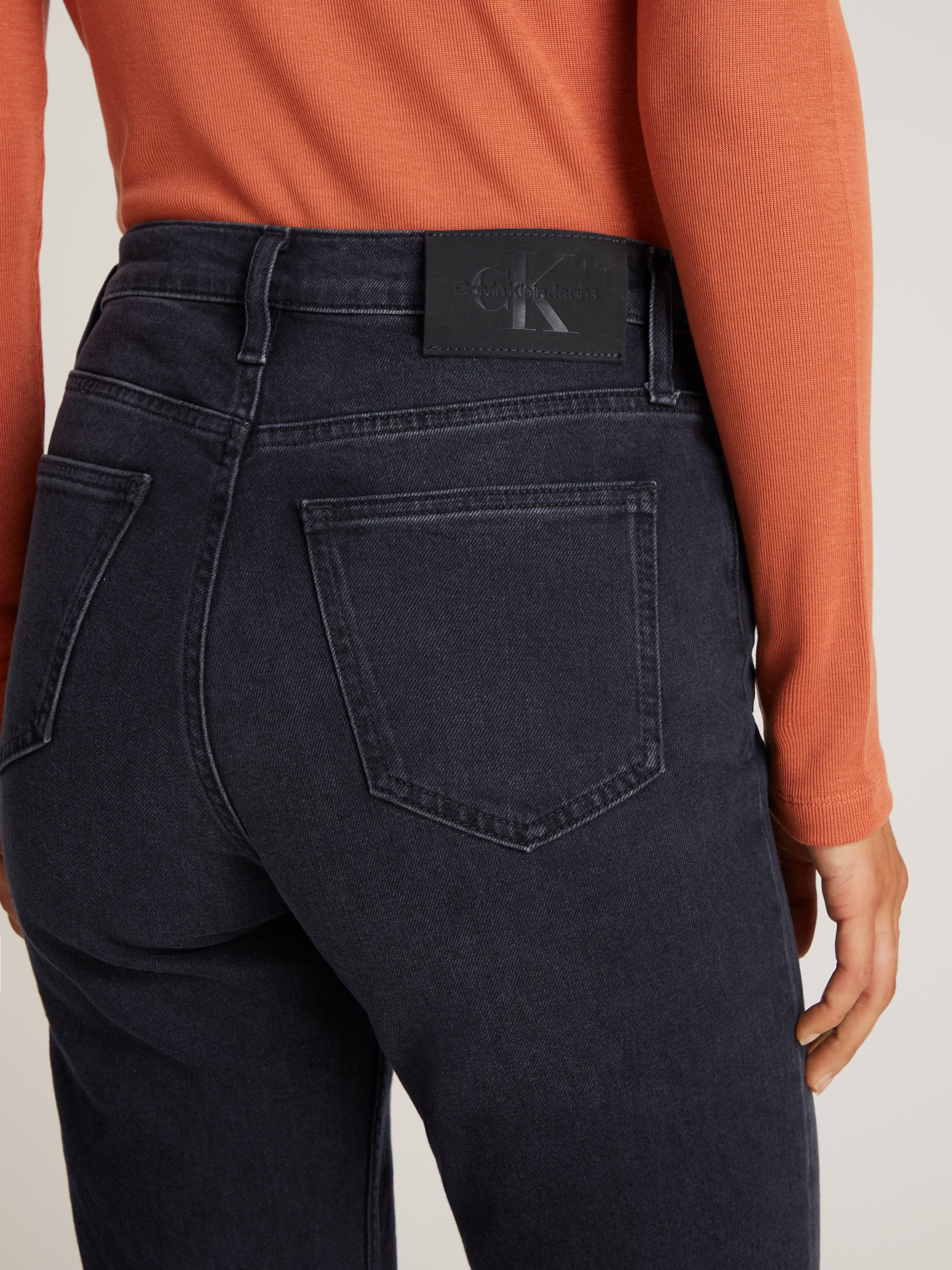 Calvin Klein Mom jeans MOM JEAN met muntzakje logoprint