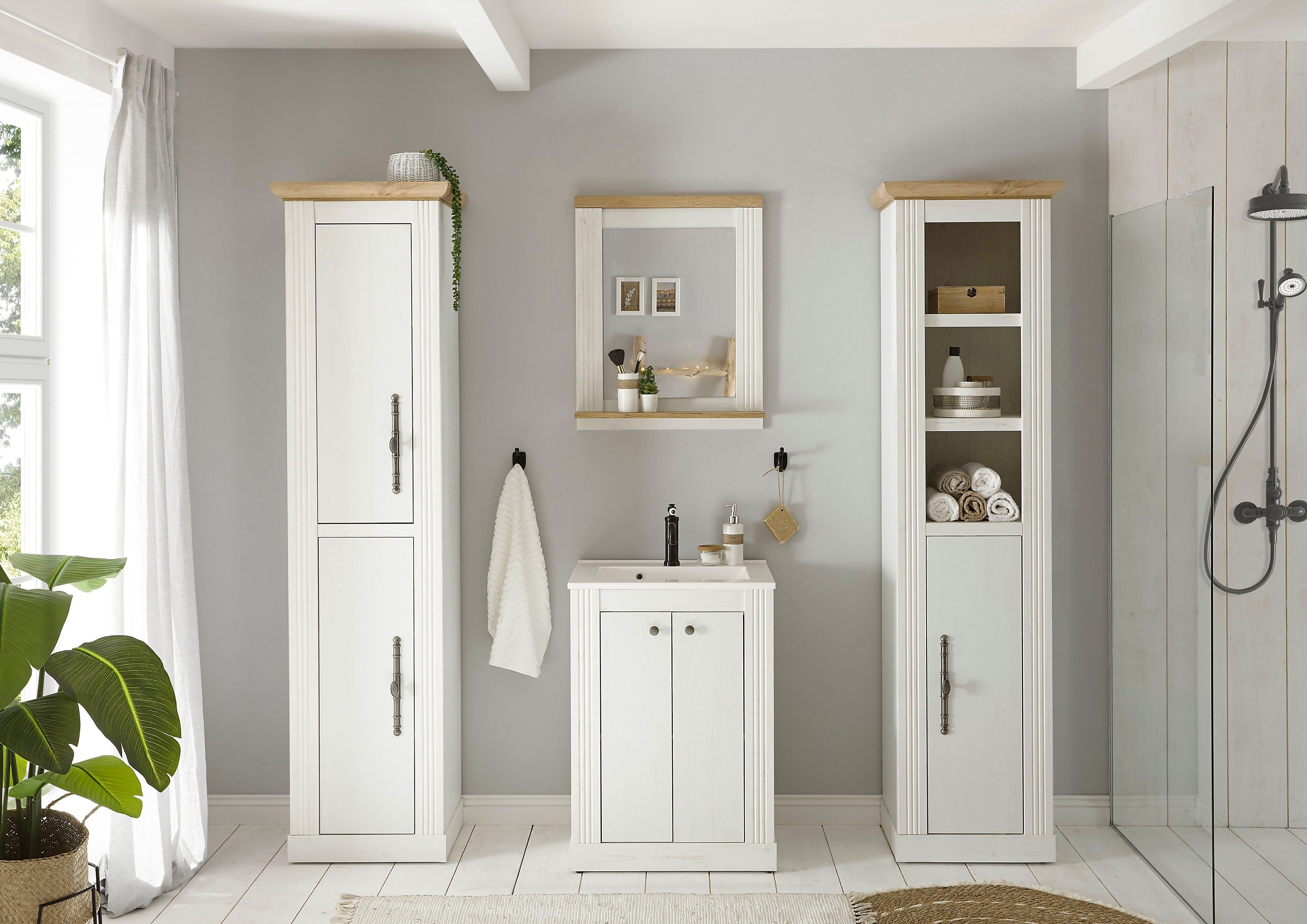 Home affaire Badkamerserie WESTMINSTER, badkamer in landhuisstijl, 4-delig badkamer Waschtafel, spiegel, 2 hoge kasten, in 2 kleuren, breedte 200 cm (4-delig)