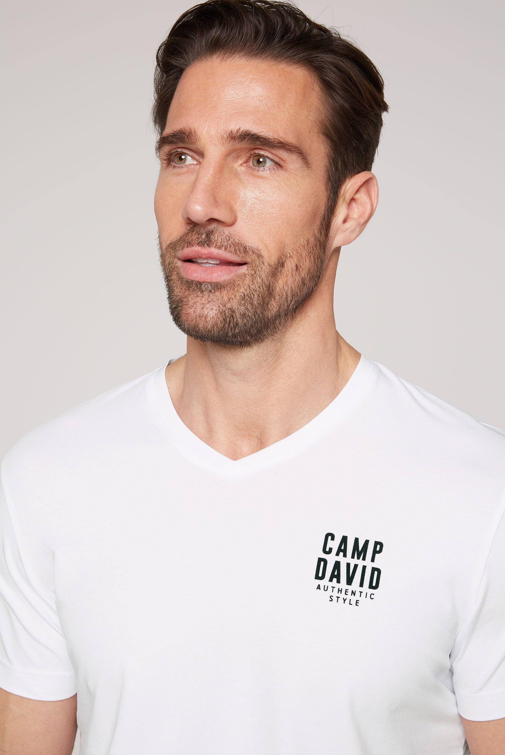 CAMP DAVID Shirt met V-hals met logoprint op borsthoogte