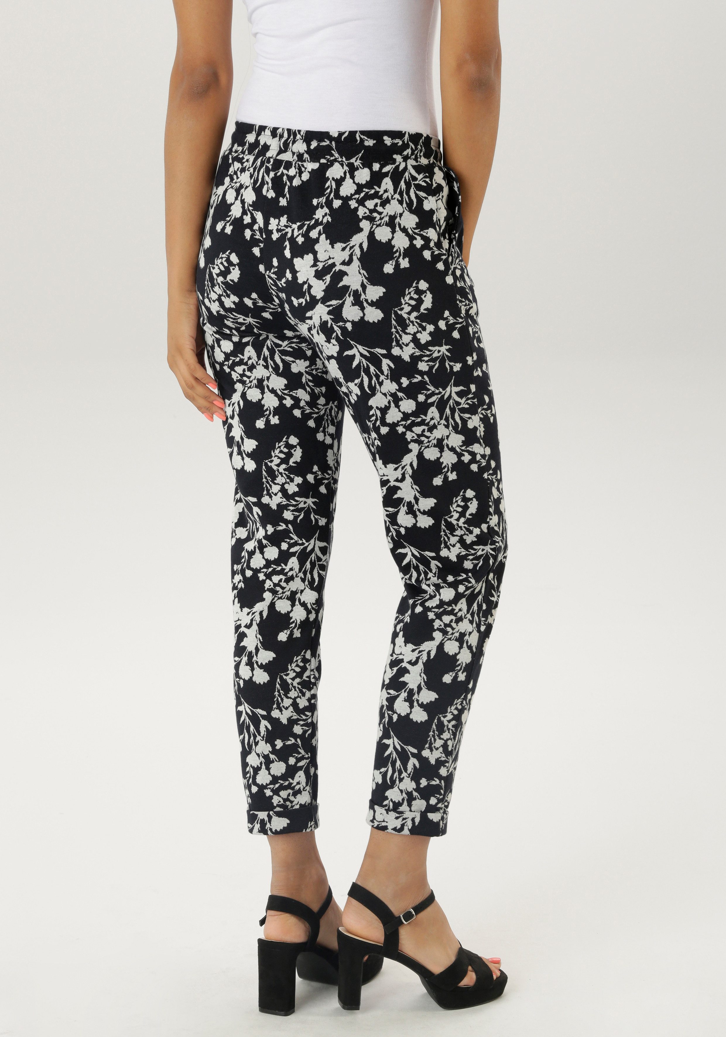 Aniston SELECTED Comfortbroek met praktische steekzakken - nieuwe collectie