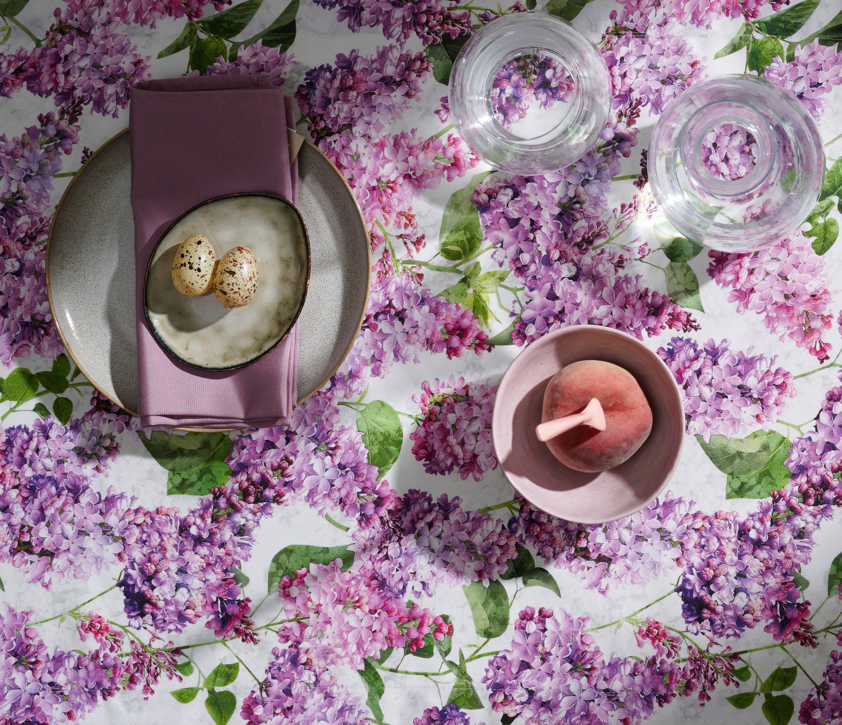 APELT Topkleedje 6820 SPRINGTIME, Lente-decoratie, Lente met bloemenmotief, digitale print, lila all-over (1 stuk)