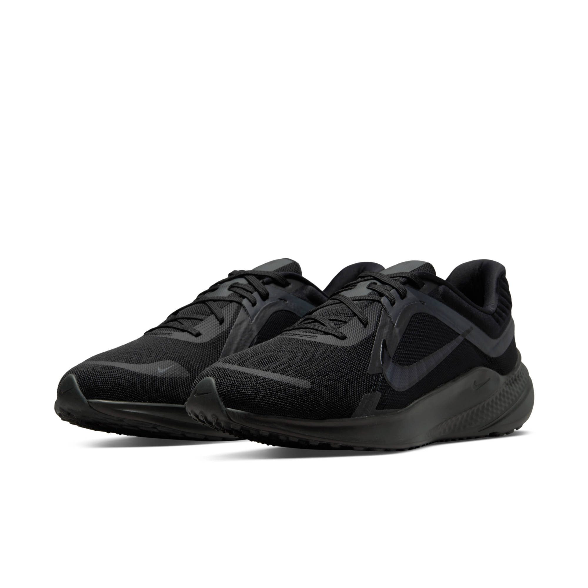 Nike Runningschoenen QUEST 5