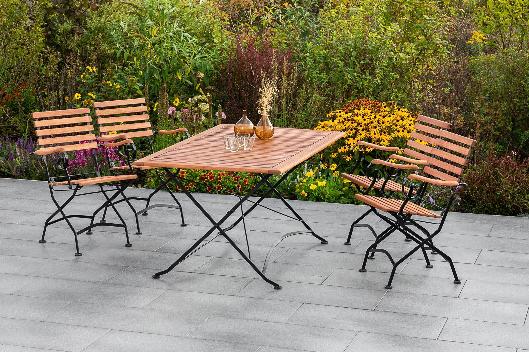 MERXX Tuin-eethoek Kasteeltuin 4 klapstoelen en klaptafel (5-delig) tuinsets bruin