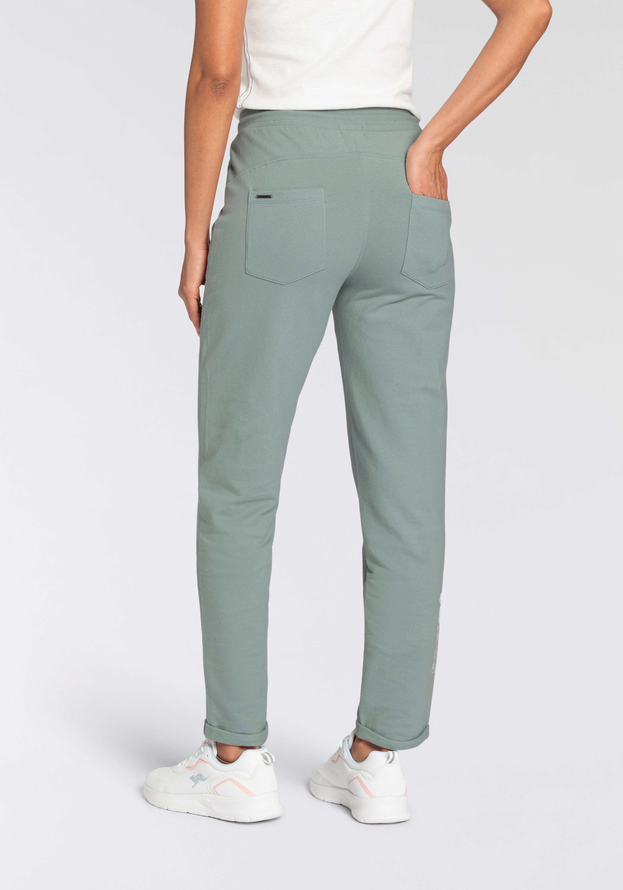 KangaROOS Joggingbroek met grote zakken