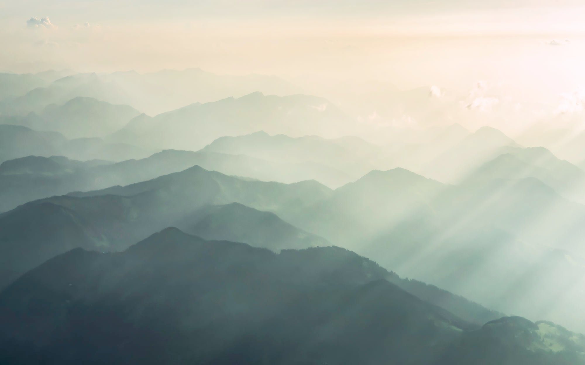 Komar Fotobehang Digitale print vlies - Hazy Hills - Afmeting 400 x 250 cm (1 stuk)