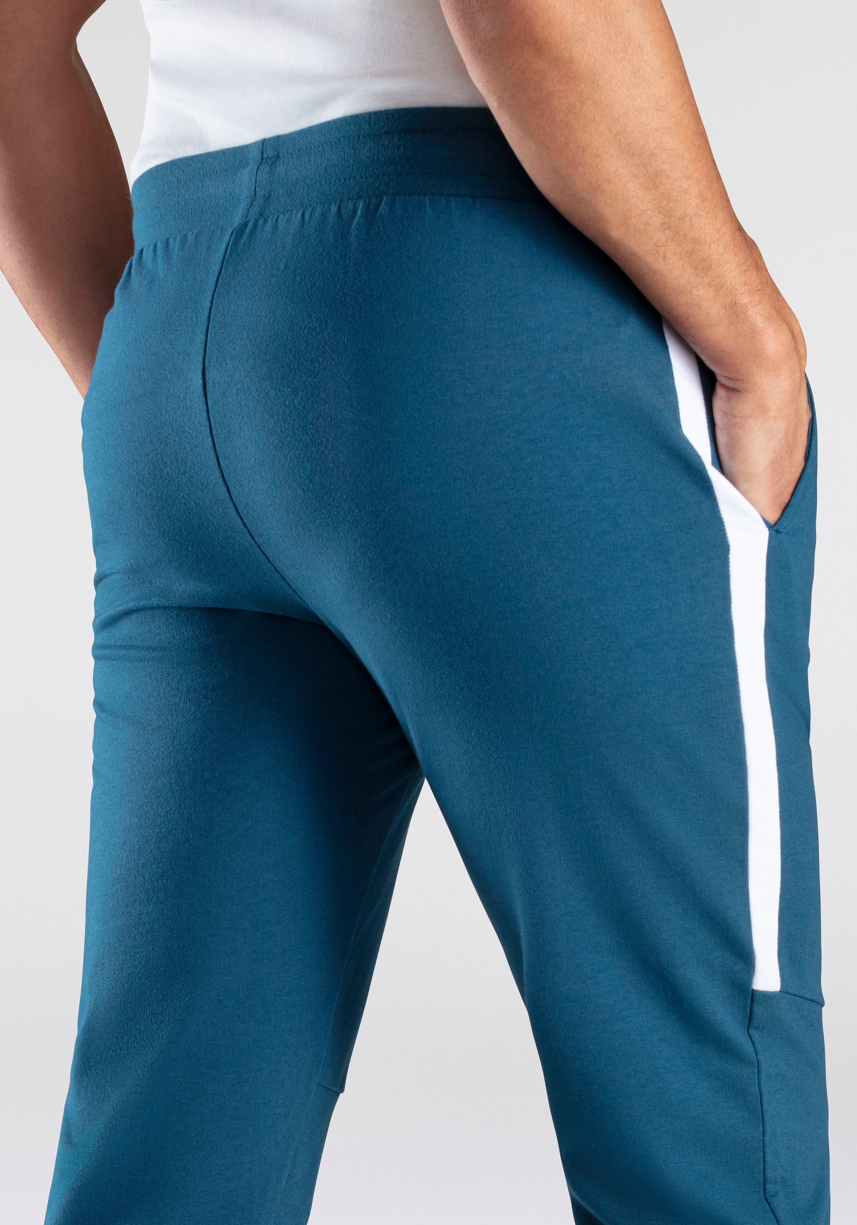 Bench. Loungewear Sweatbroek met boord onder aan de pijpen