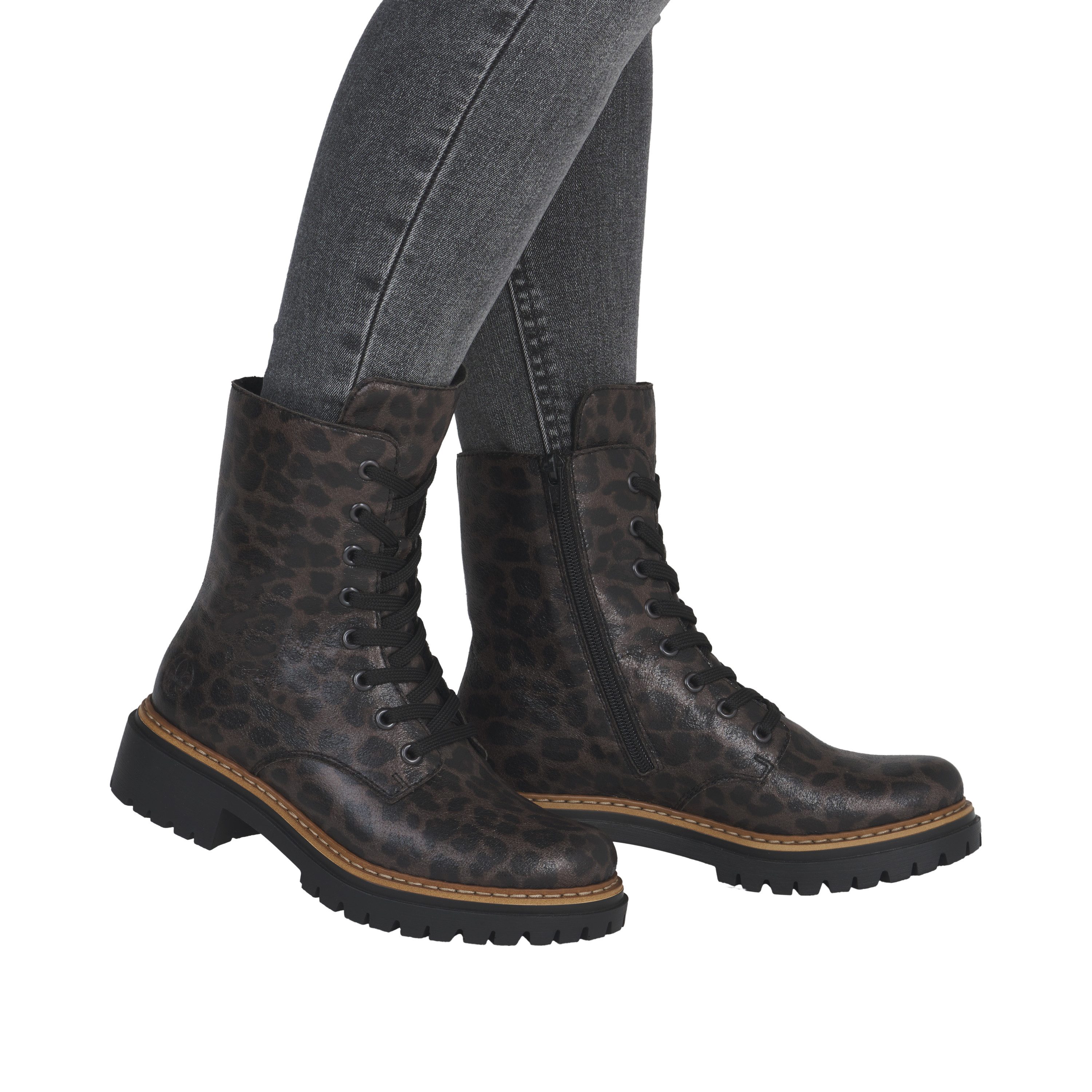 Rieker Veterschoenen Veterenkellaars, profielzool, met contrasterende zoolrand