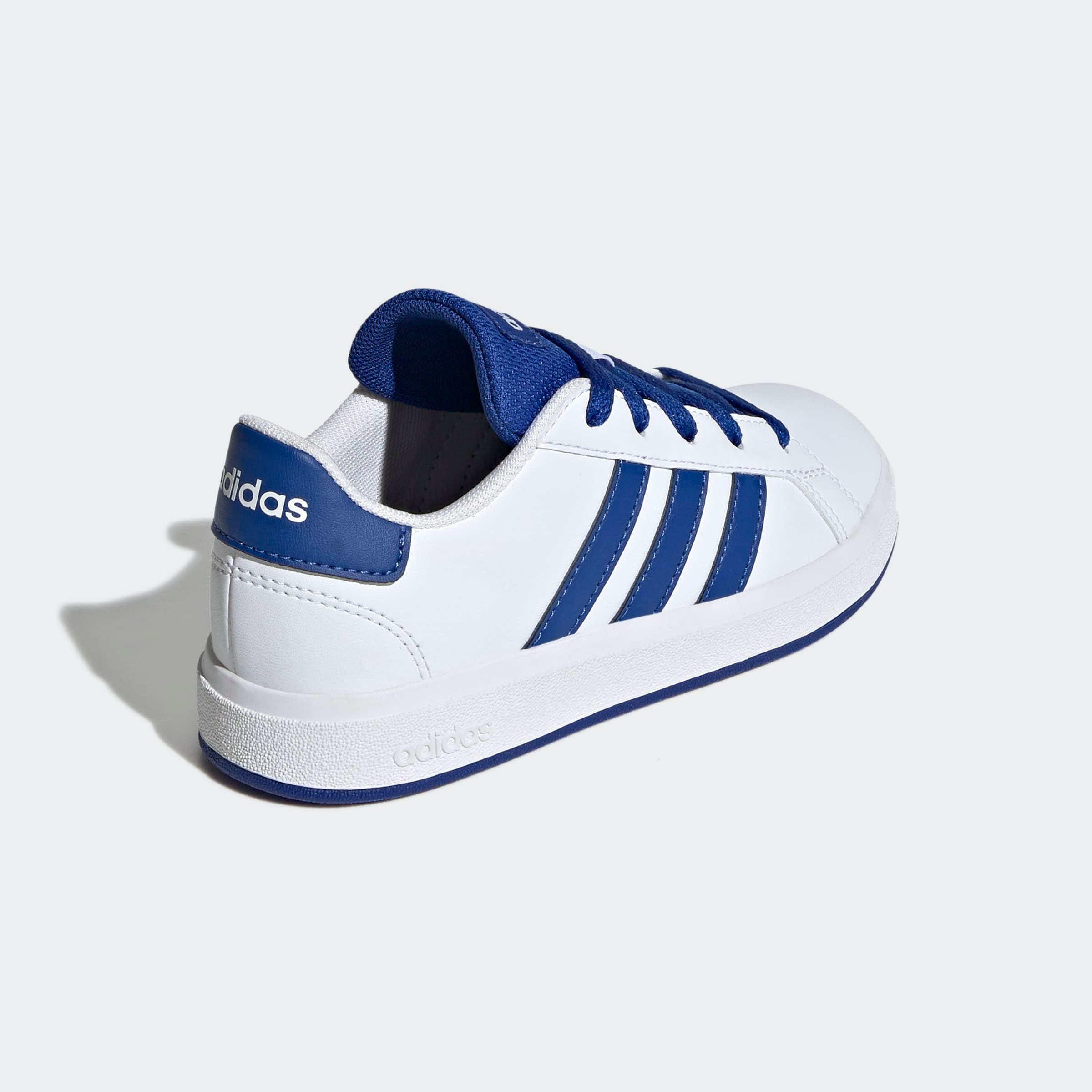 adidas Sportswear Sneakers GRAND COURT LIFESTYLE TENNIS LACE-UP Design geïnspireerd op de adidas Superstar