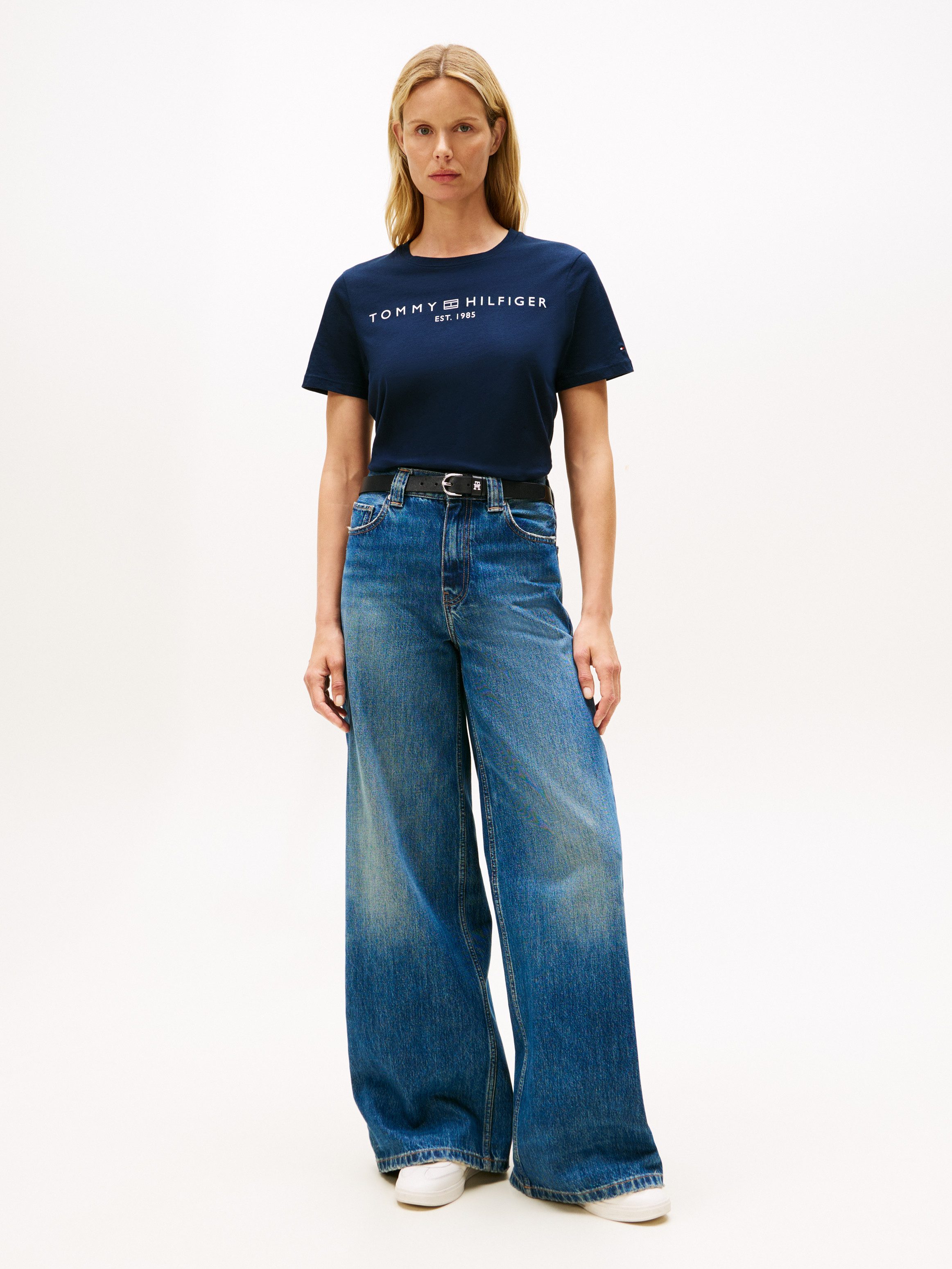 Tommy Hilfiger T-shirt REG CORP LOGO C-NK SS met een logo-opschrift