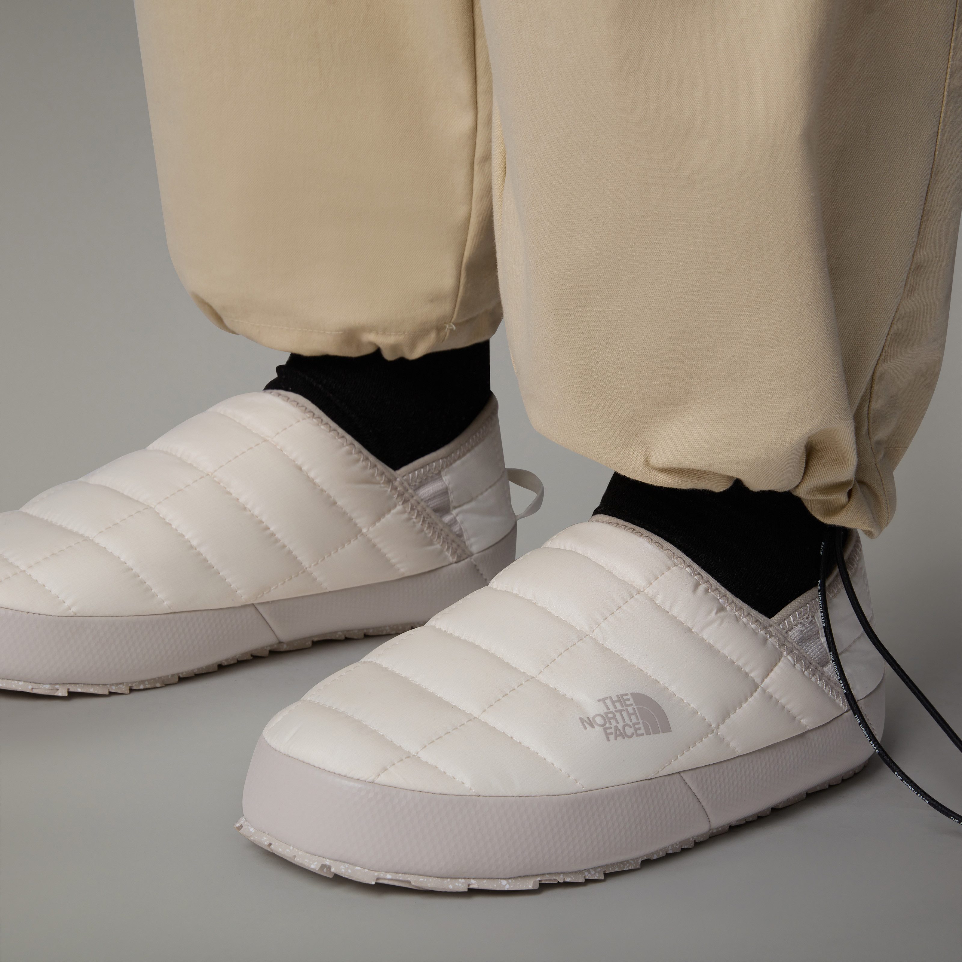 The North Face Pantoffels W THERMOBALL TRACTION MULE V