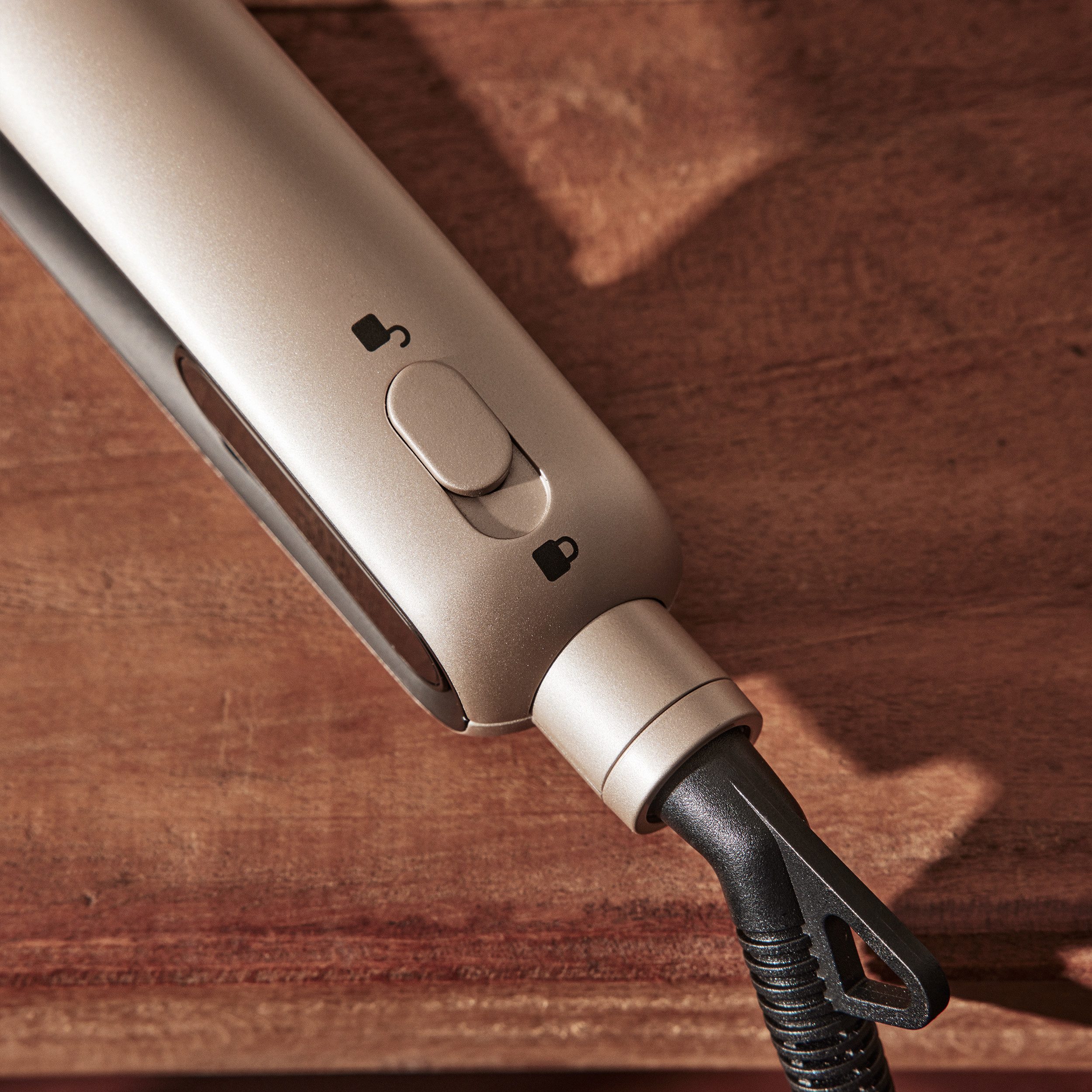 Silk'n Straightener SilkyStraight met infrarood, titanplaten, korte opwarmtijd