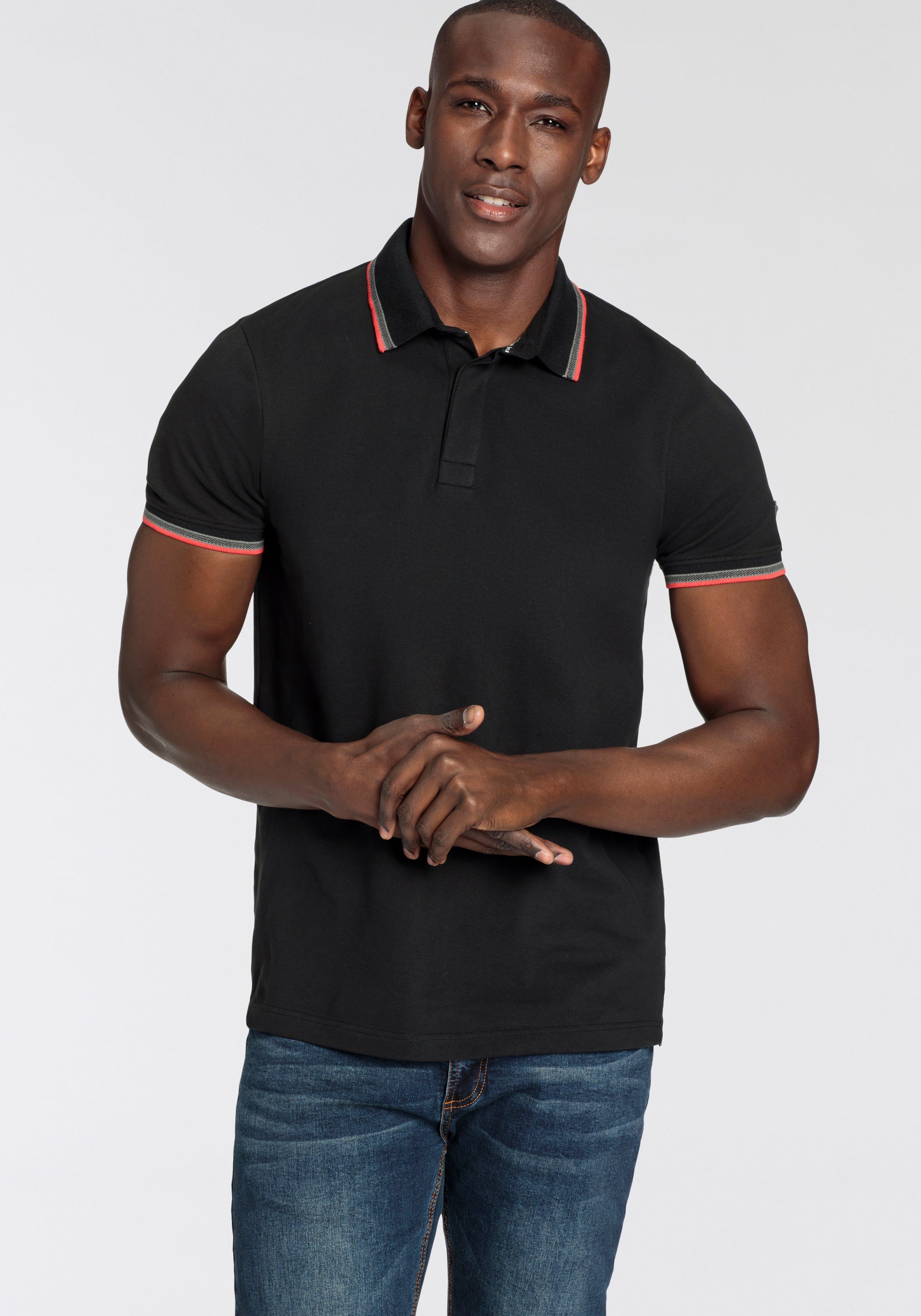 Bruno Banani Poloshirt Korte mouwen, smal gesneden, colourblocking-uitstraling