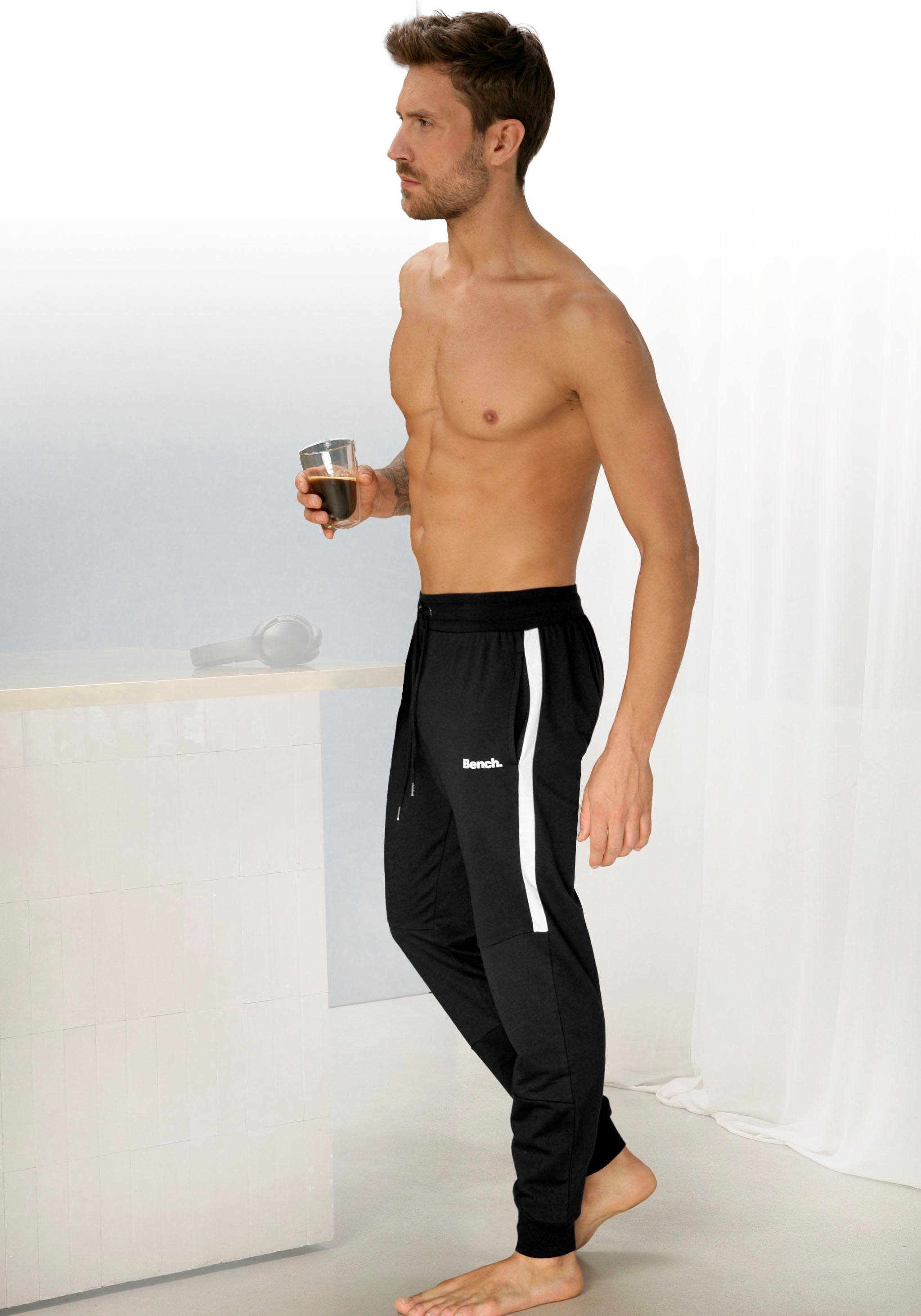 Bench. Loungewear Sweatbroek met boord onder aan de pijpen