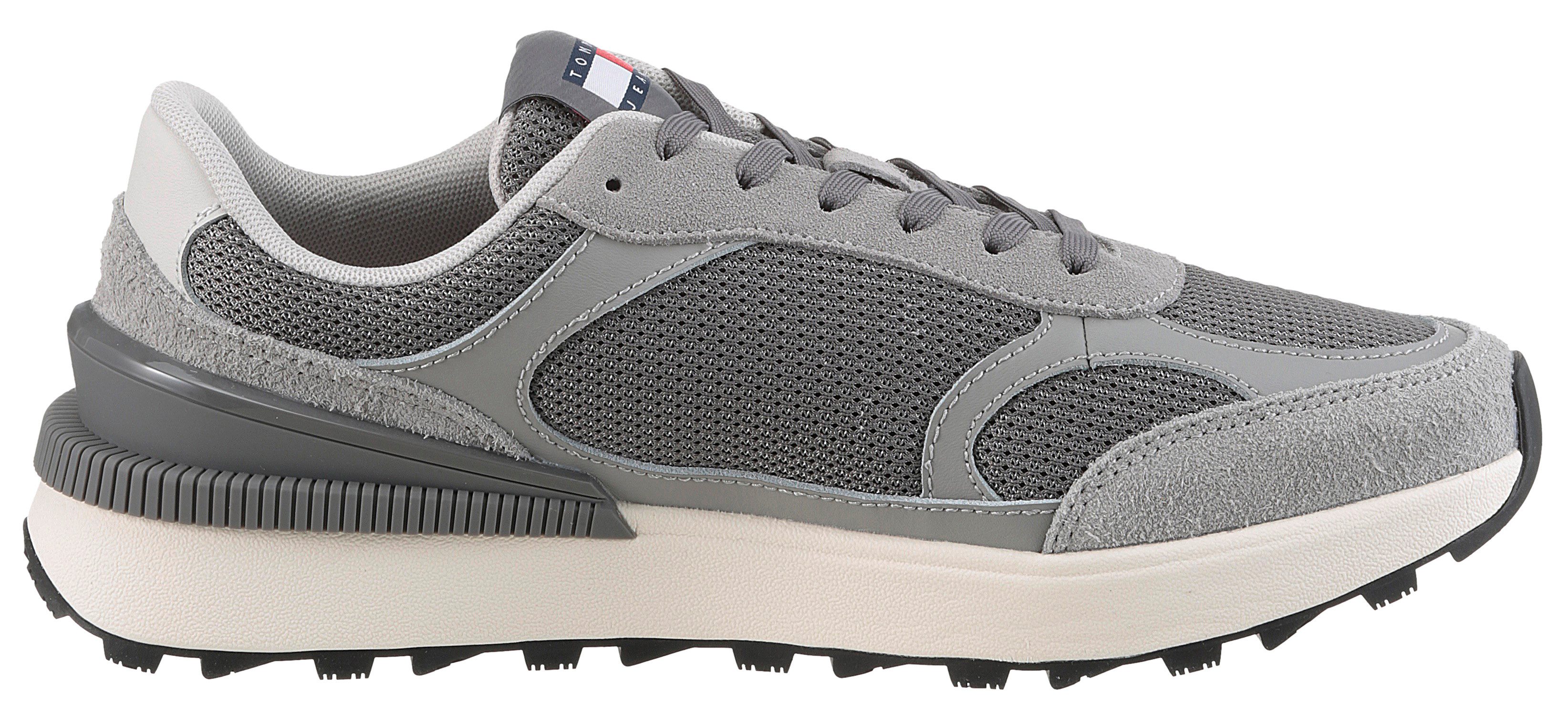TOMMY JEANS Sneakers TJM TECHNICAL RUNNER ESS , vrijetijdsschoen, halfschoen, veterschoen met gepolsterde schacht
