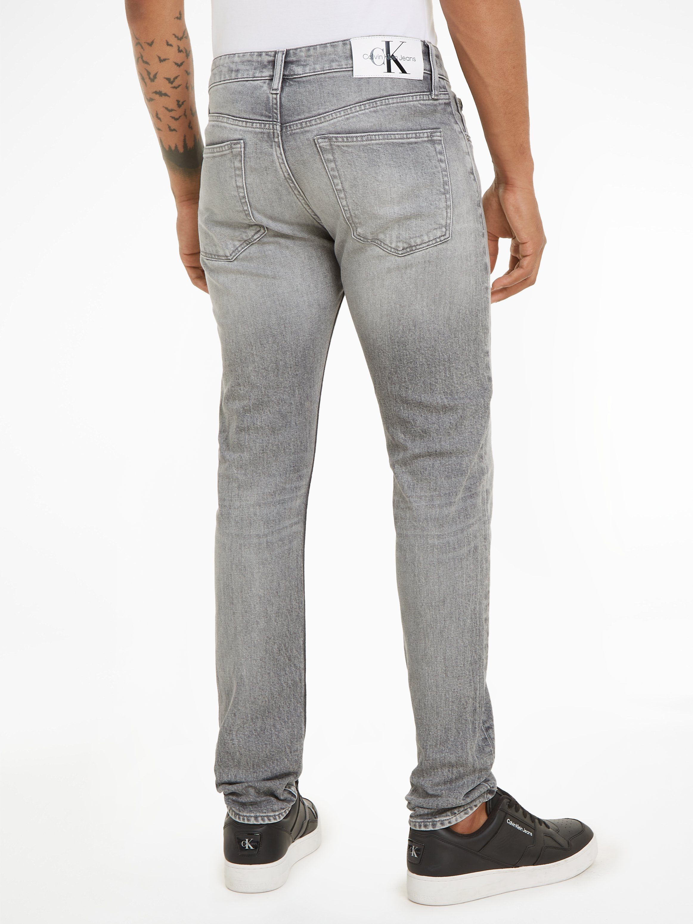 Calvin Klein Slim fit jeans SLIM TAPER in een klassiek 5-pocketsmodel