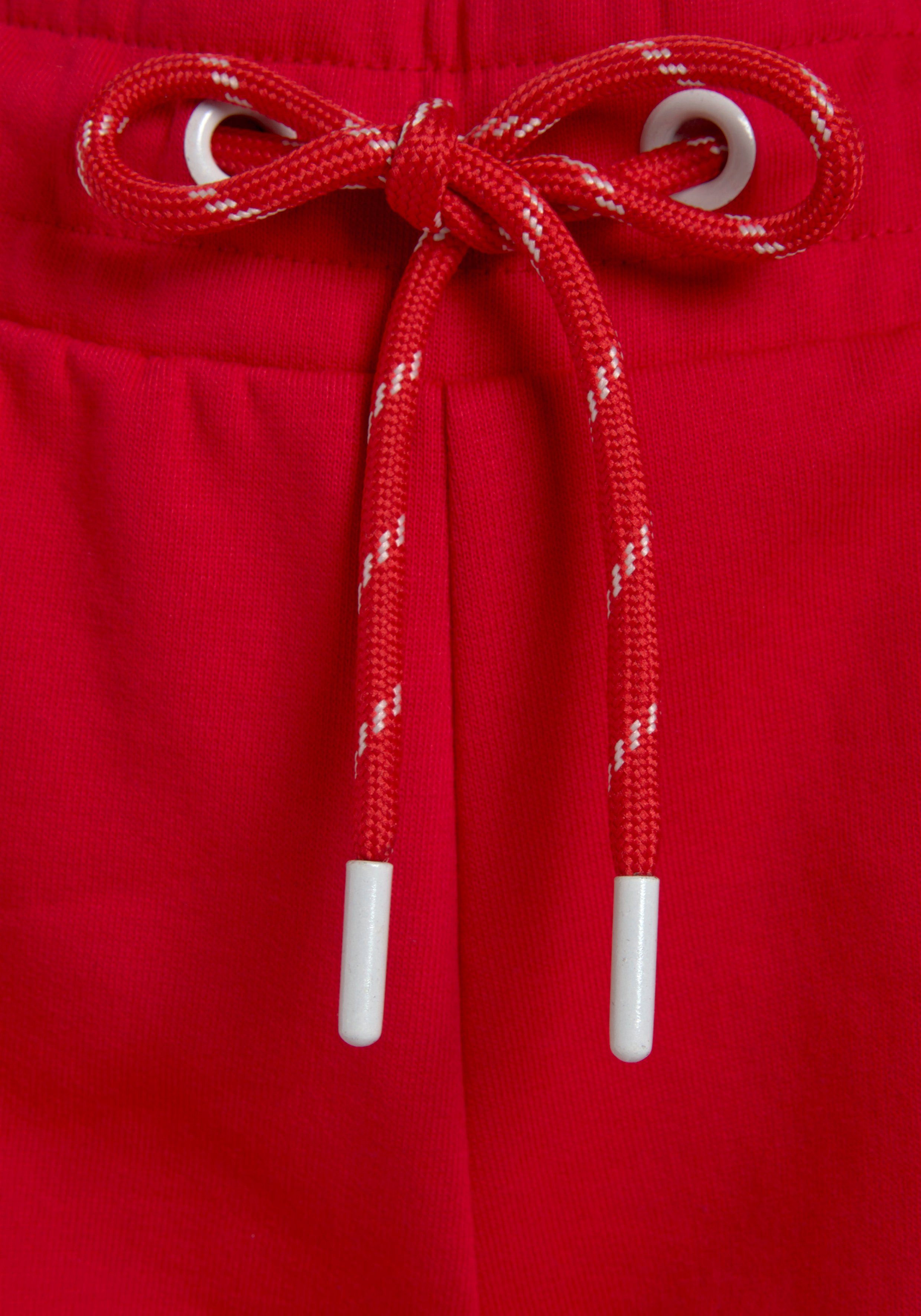 H.I.S Sweatshort -Relaxshorts met mooie borduursel, loungeanzug