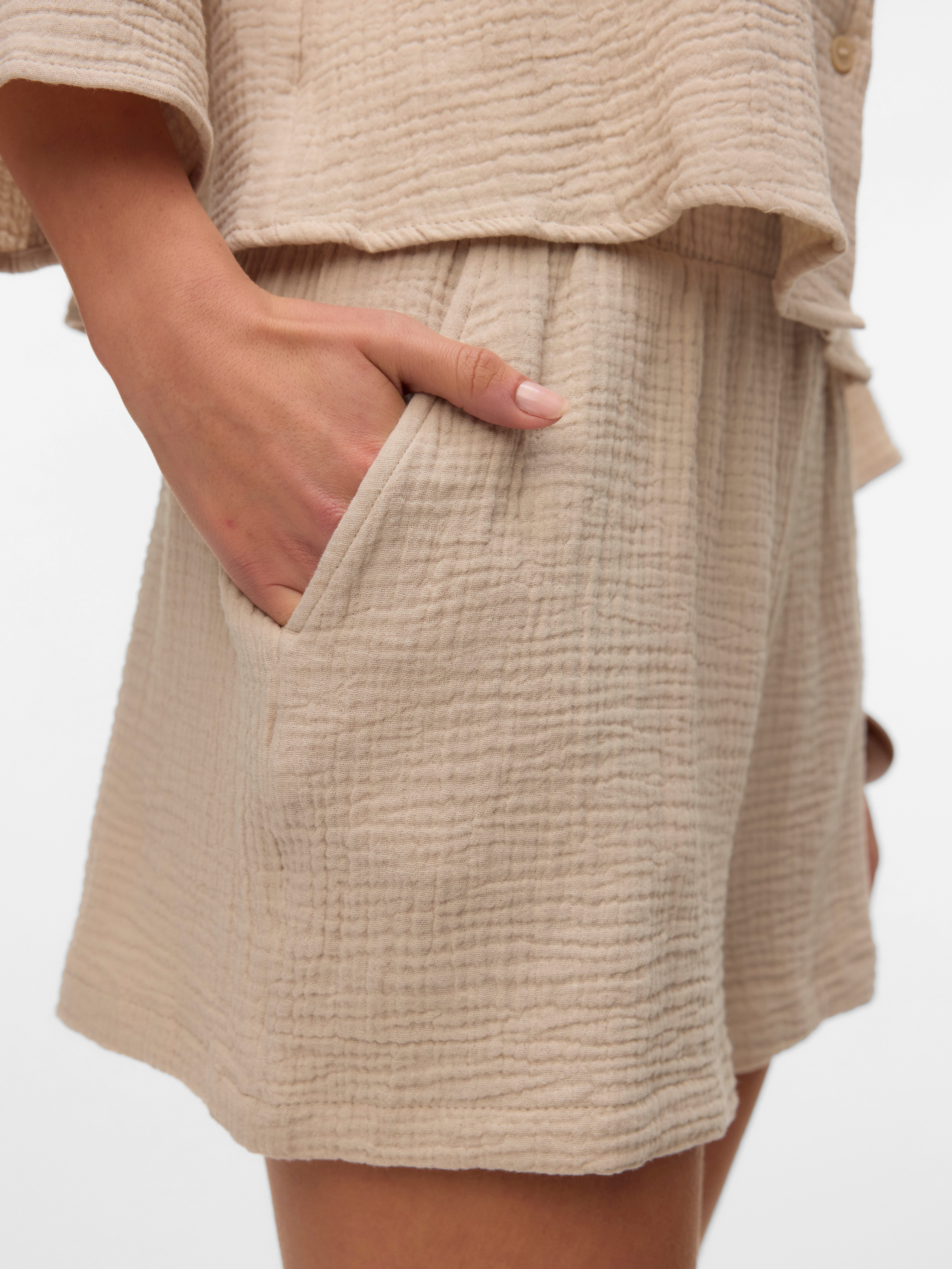 Vero Moda Short VMNATALI HW SHORTS NOOS