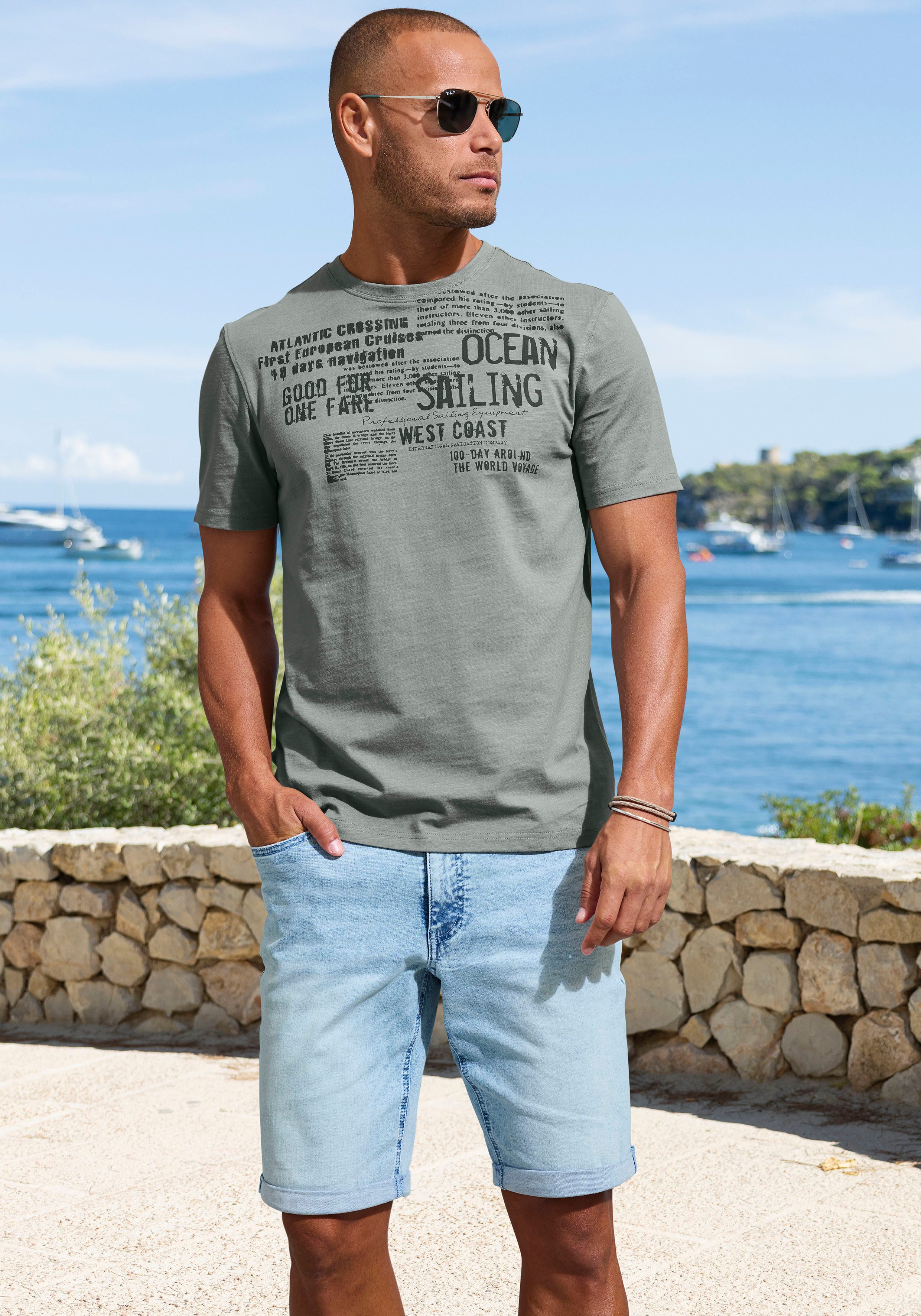 John Devin T-shirt Met print