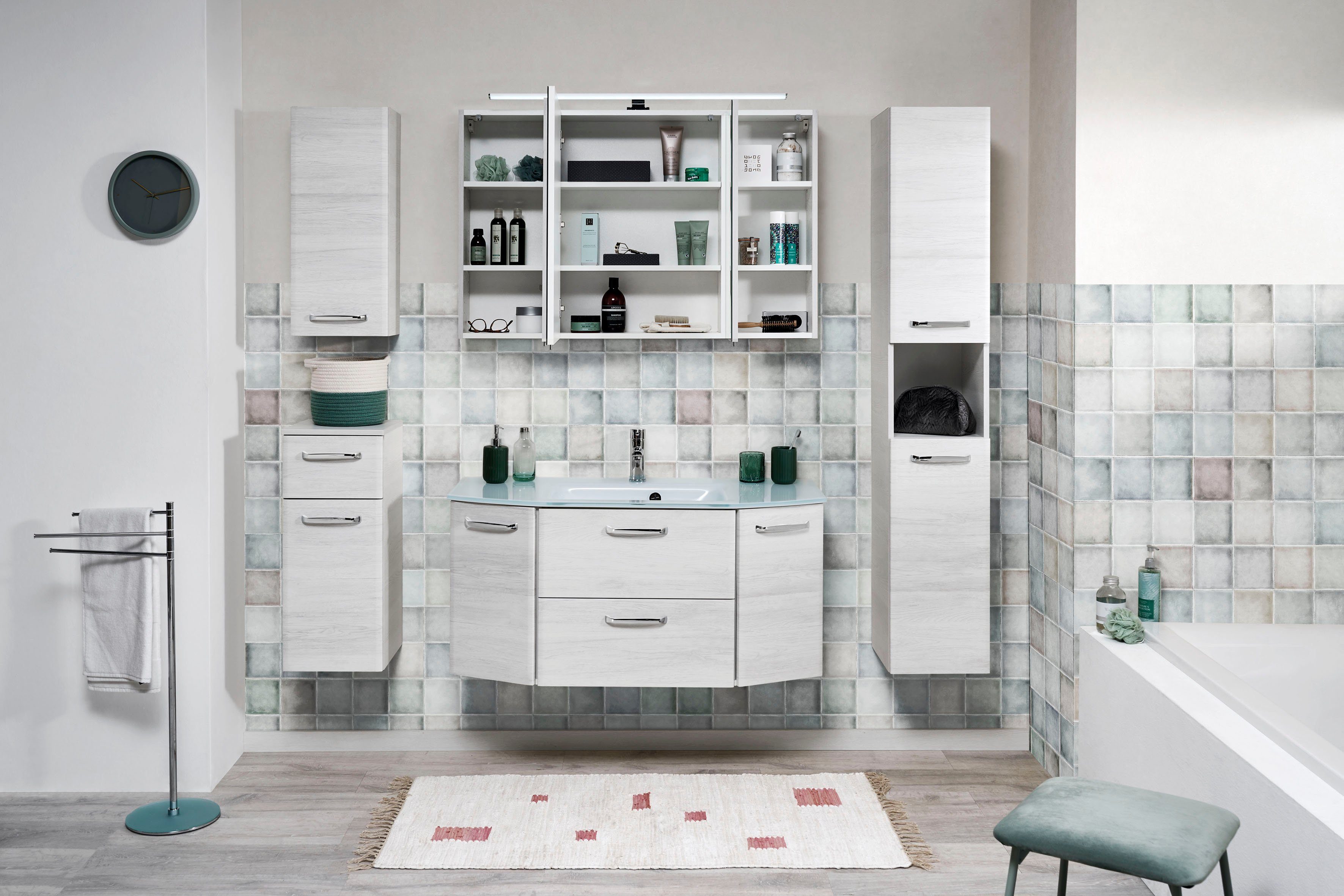 Saphir Hangend kastje Quickset wand-badkast 30 cm breed met 1 deur en 2 glazen legplanken Badkamer-hangend kastje inclusief deurdemper, grepen in glanzend chroom