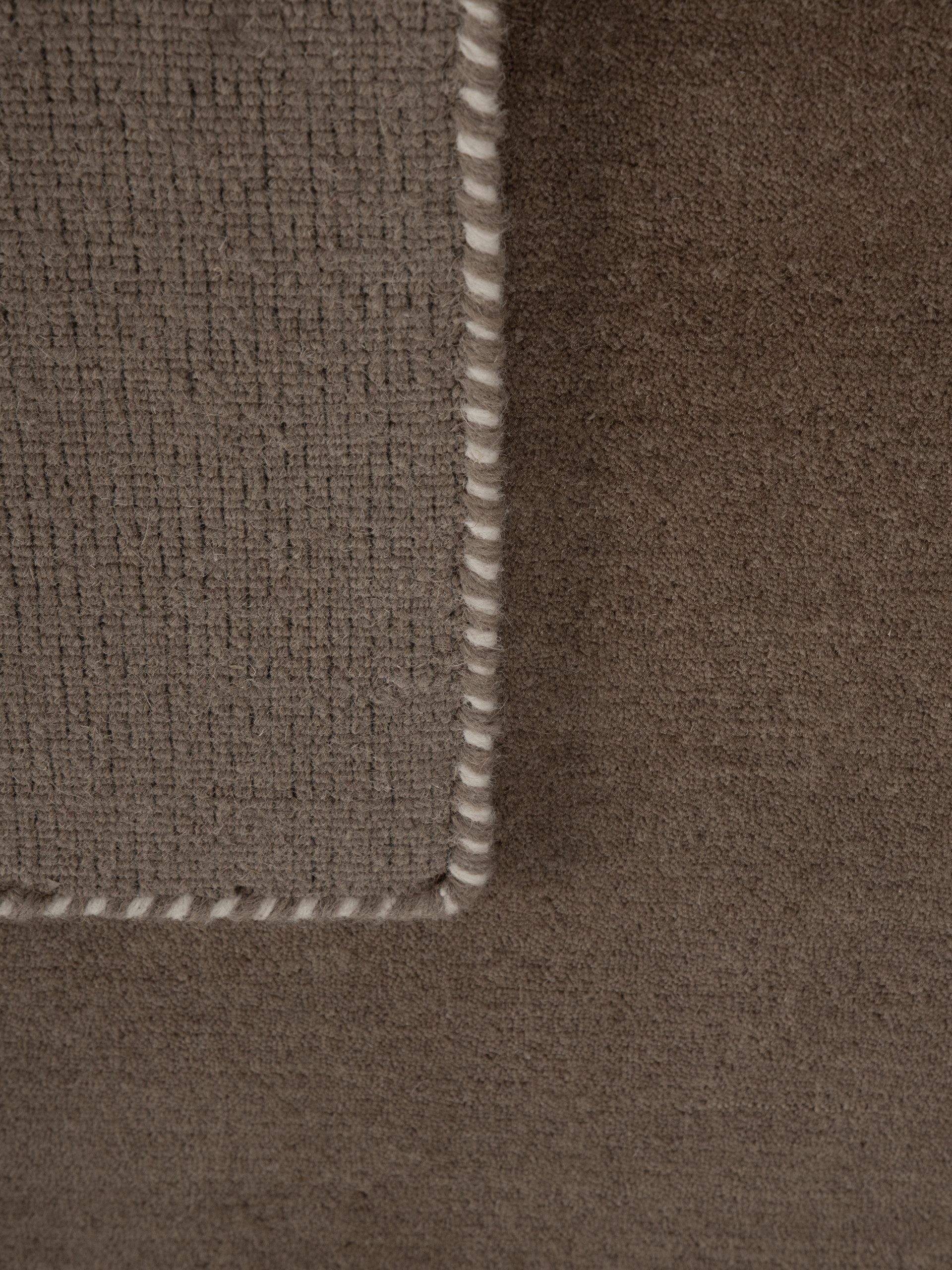 carpetfine Wollen kleed Gabbeh Lola Uni met natuurlijk plantaardig materiaal handgeweven, ook in rond