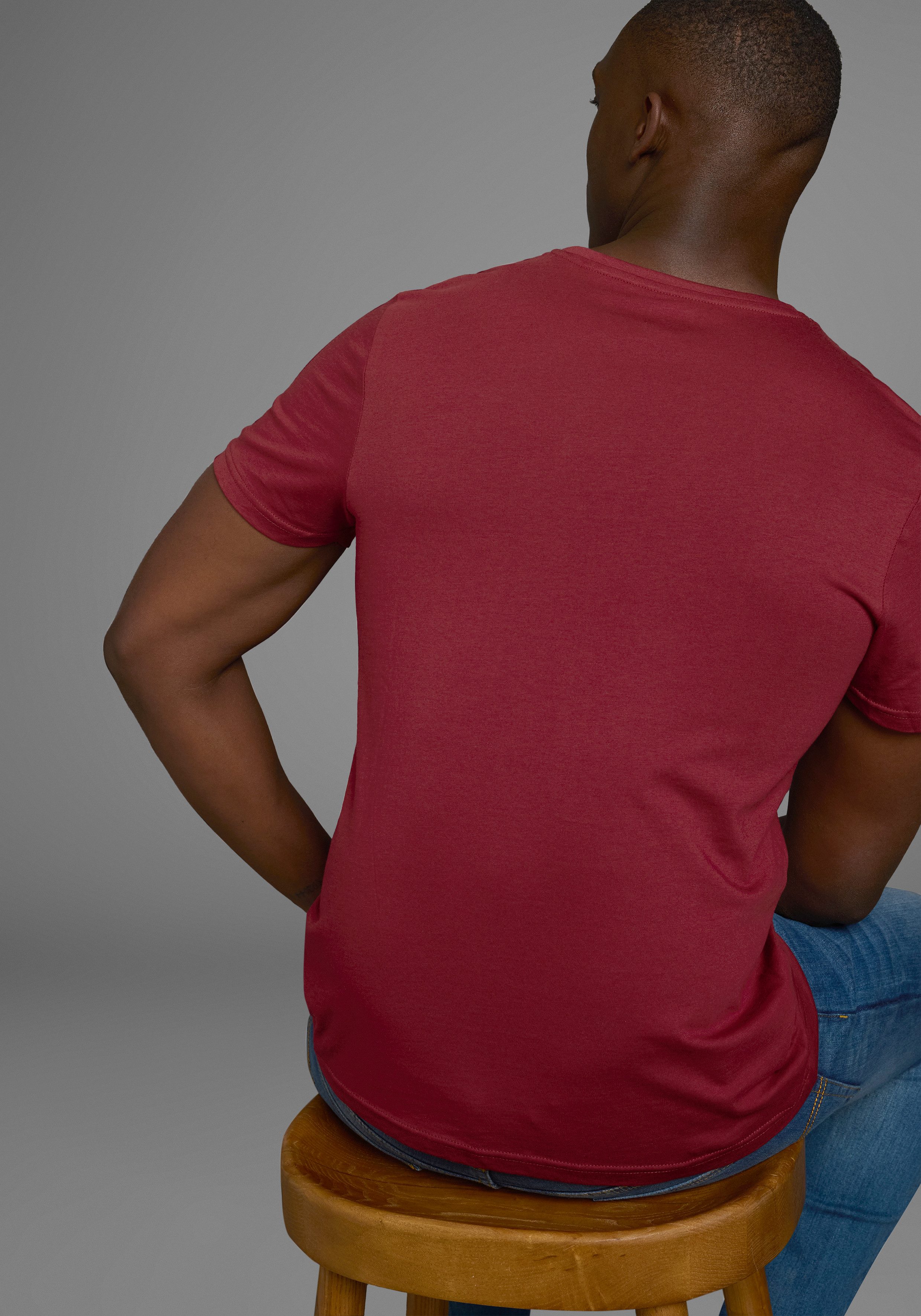 AJC T-shirt Korte mouwen, smalle pasvorm, in vintage-ontwerp