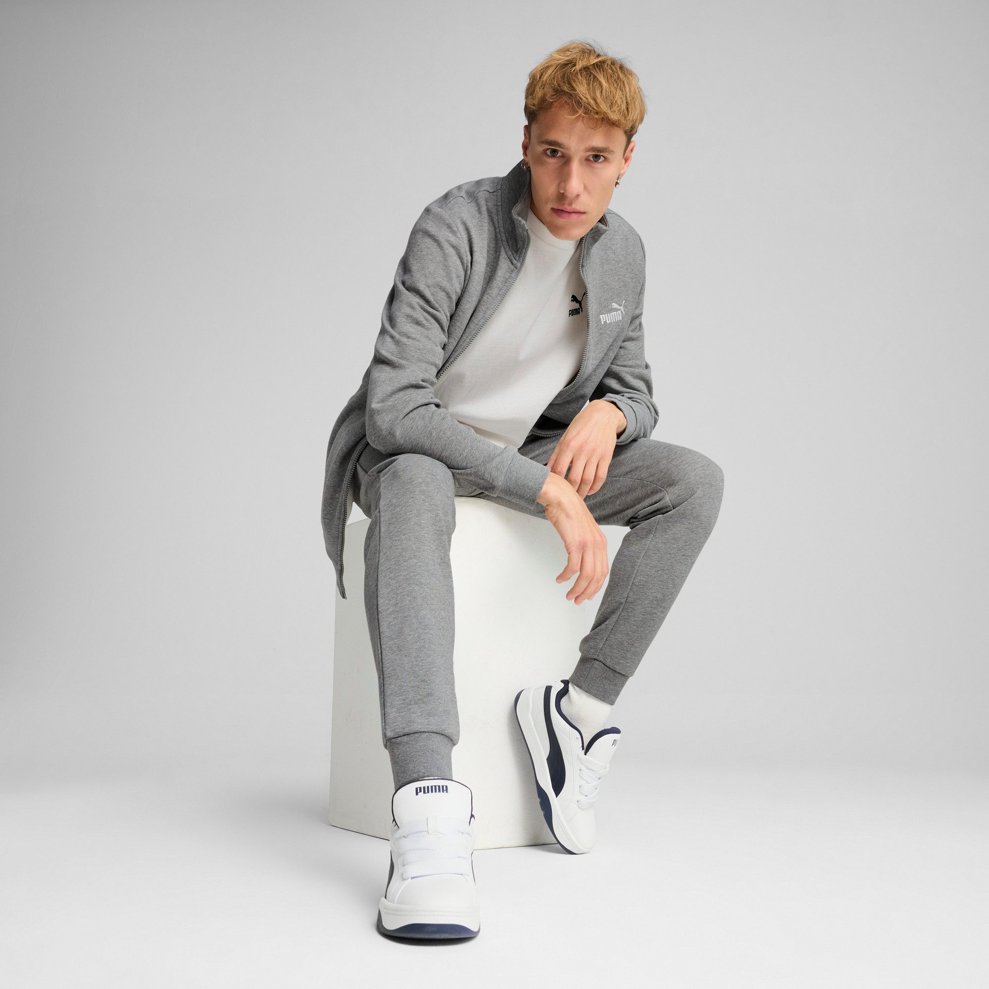 PUMA Trainingspak ESS SWEAT SUIT TR Comfortabele casual joggingpak (2-delig)
