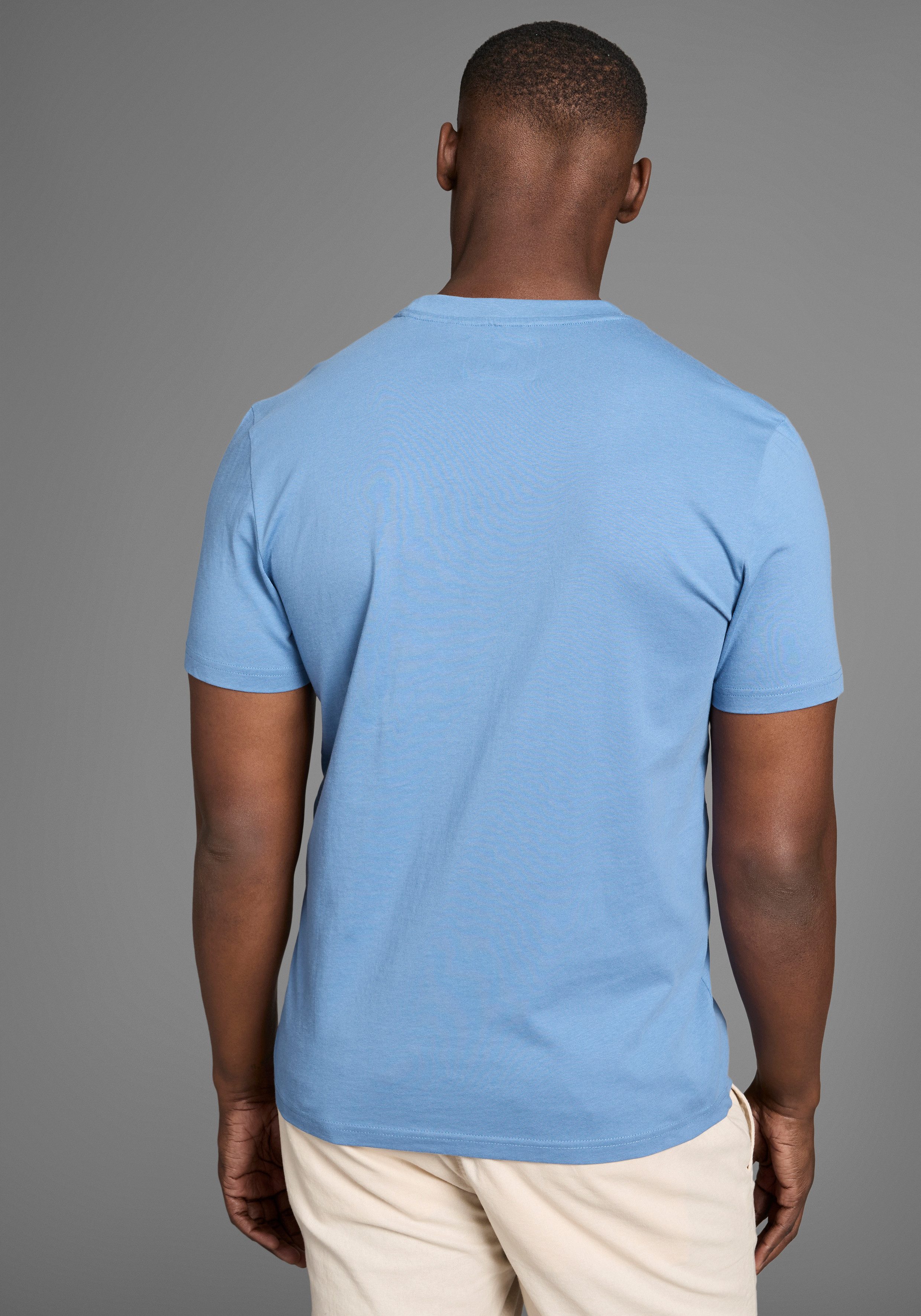 DELMAO T-shirt met subtiele logo-opdruk in club-design