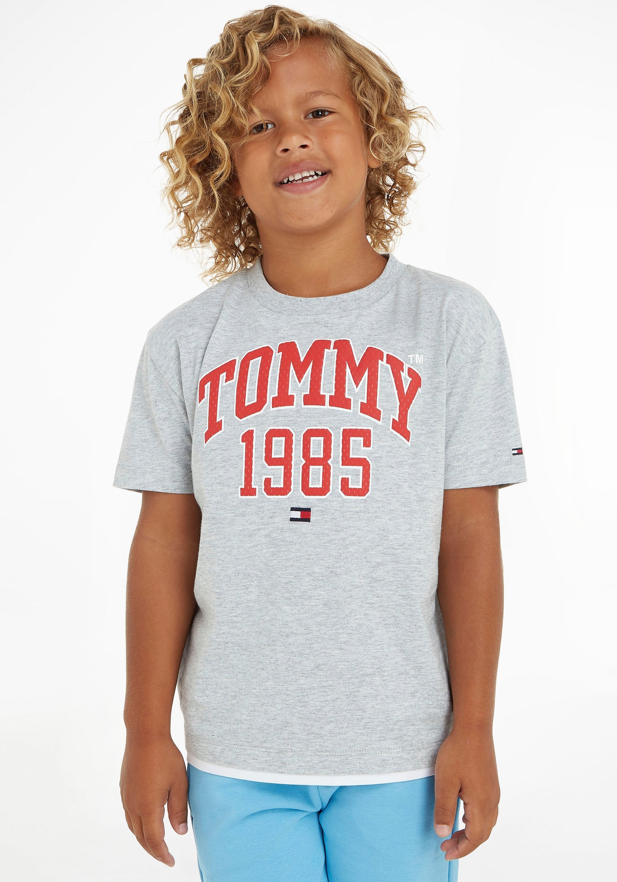 deugd kiem storting Tommy Hilfiger T-shirt TOMMY VARSITY TEE S/S met grote logoprint in de  online shop | OTTO