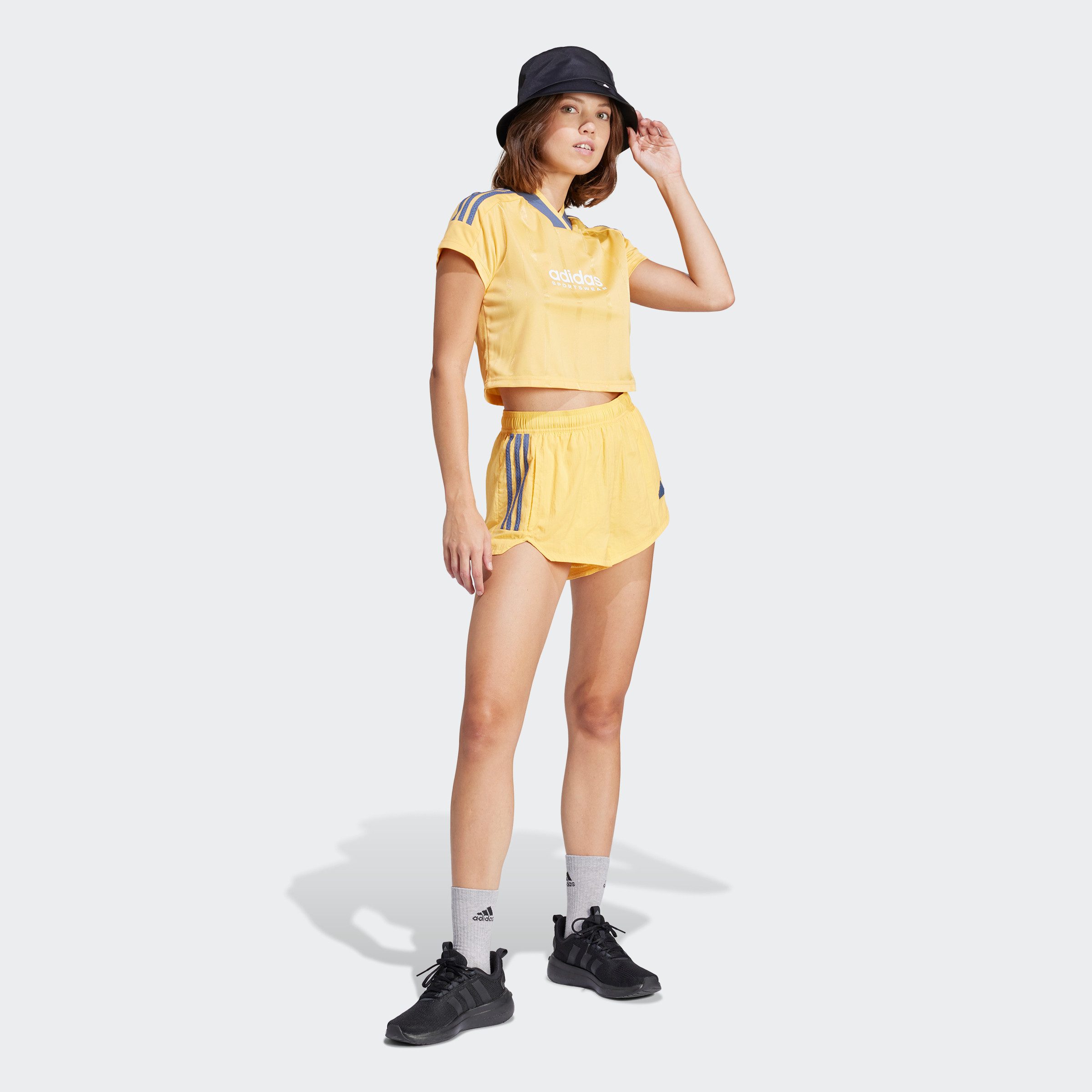 adidas Sportswear Short W TIRO Q2 WV SH (1-delig)