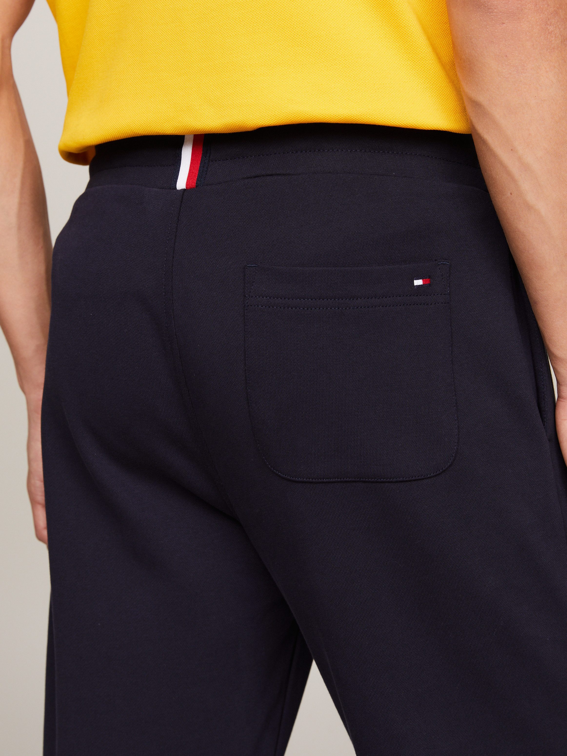 Tommy Hilfiger Sweatbroek BASIC BRANDED SWEATPANTS met groot tommy hilfiger opschrift