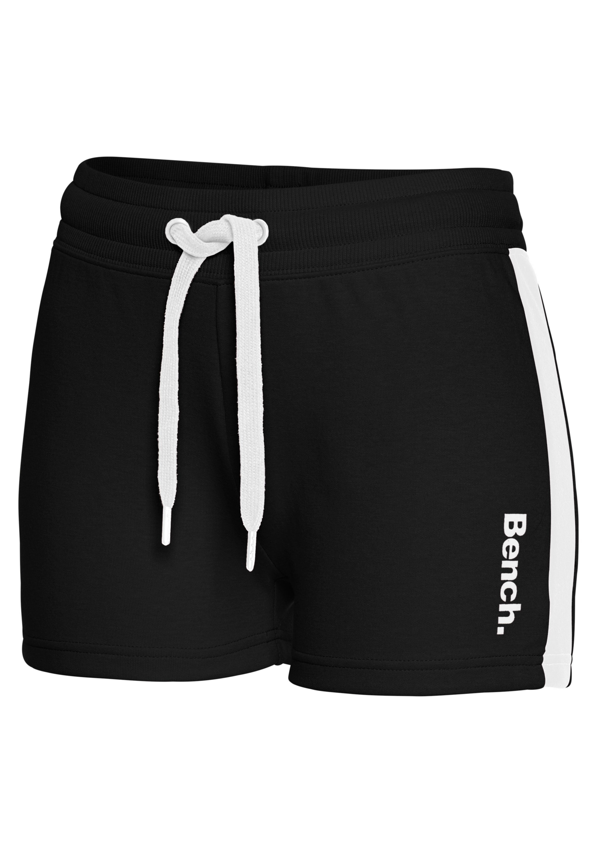 Bench. Loungewear Relaxshorts met zijstrepen loungewear