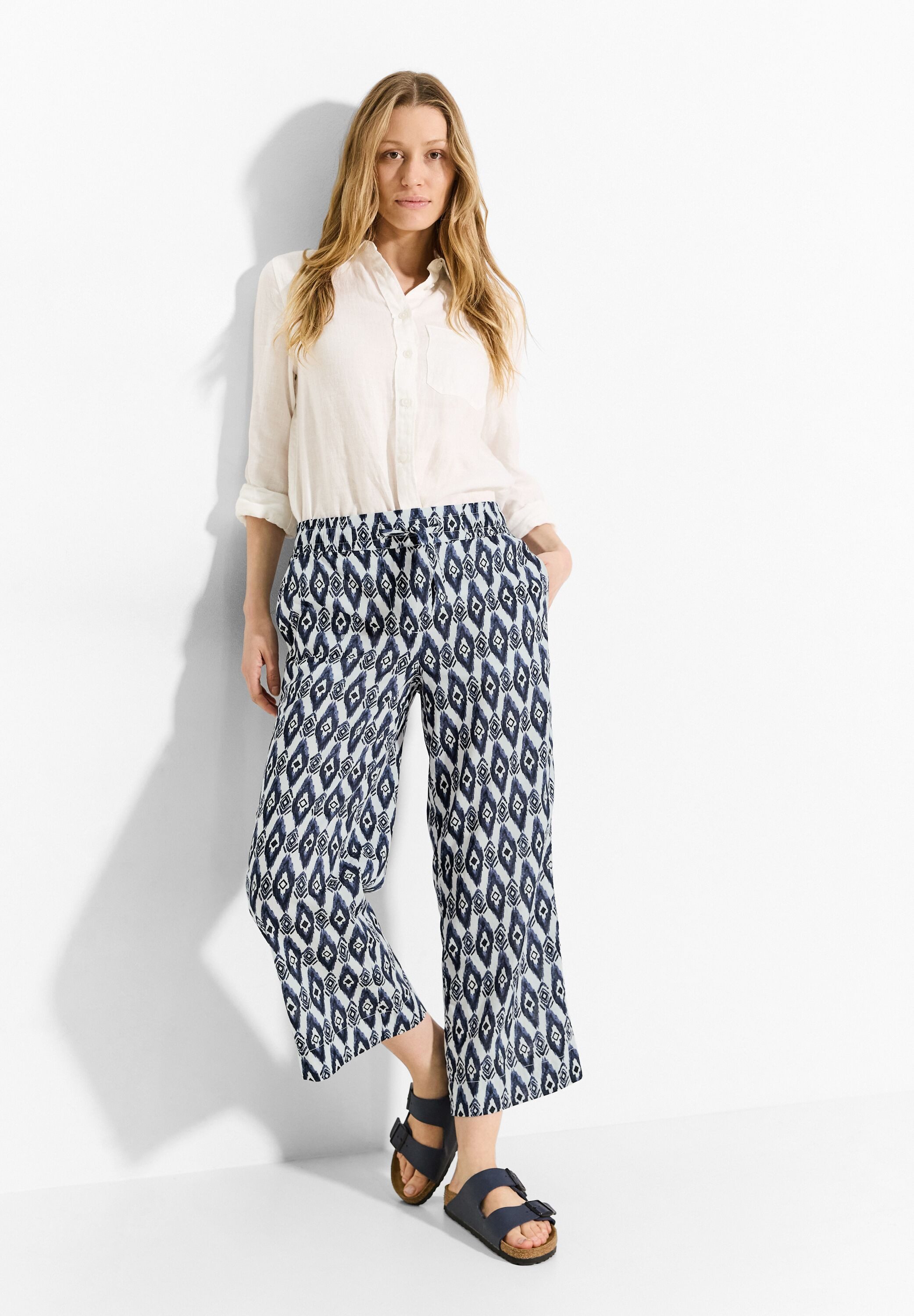 Cecil 7 8 broek Style Neele met print all-over