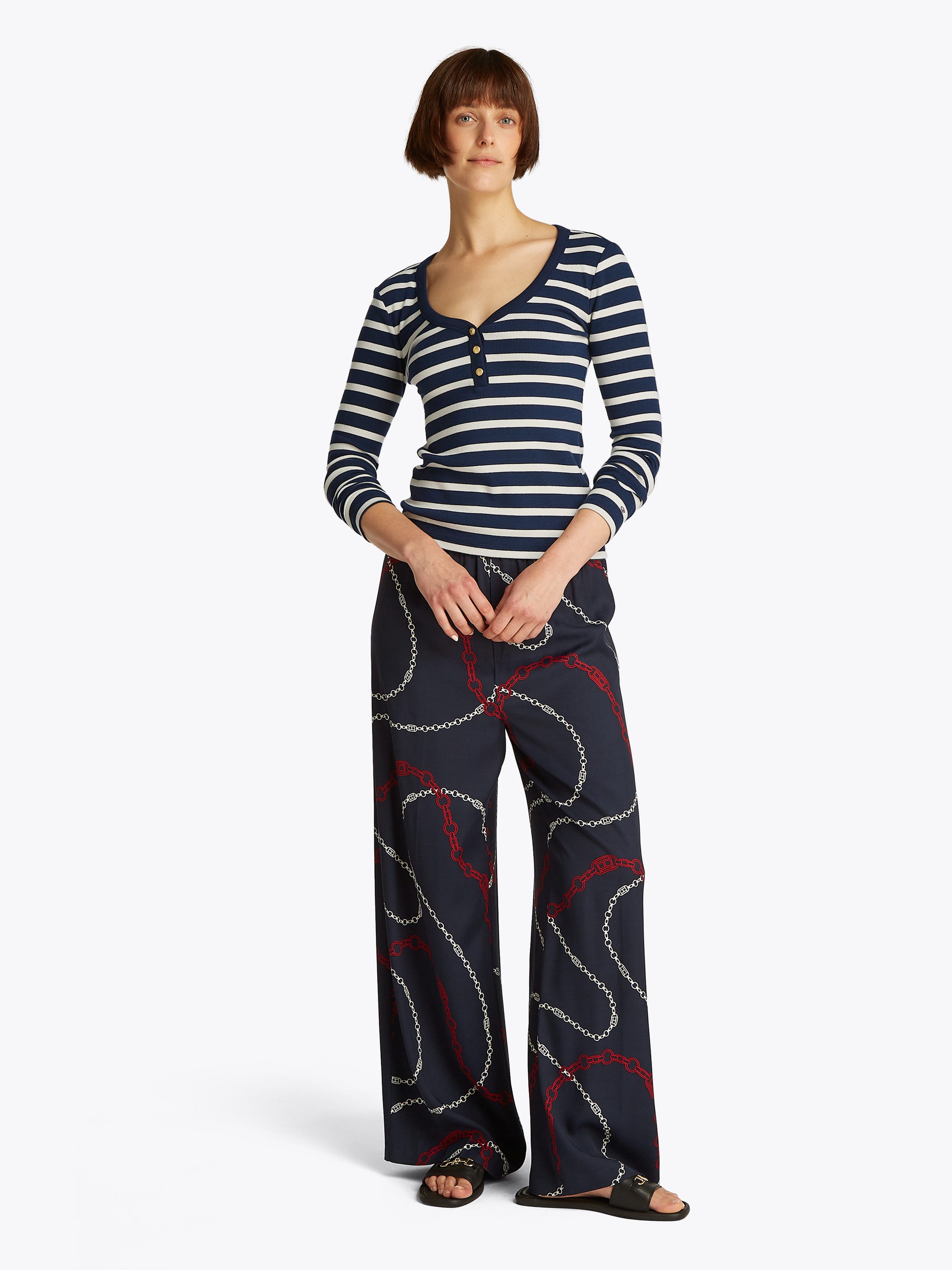 Tommy Hilfiger Shirt met lange mouwen SLIM HENLEY GB SCOOP-NK LS met ribstructuur, met metalen label