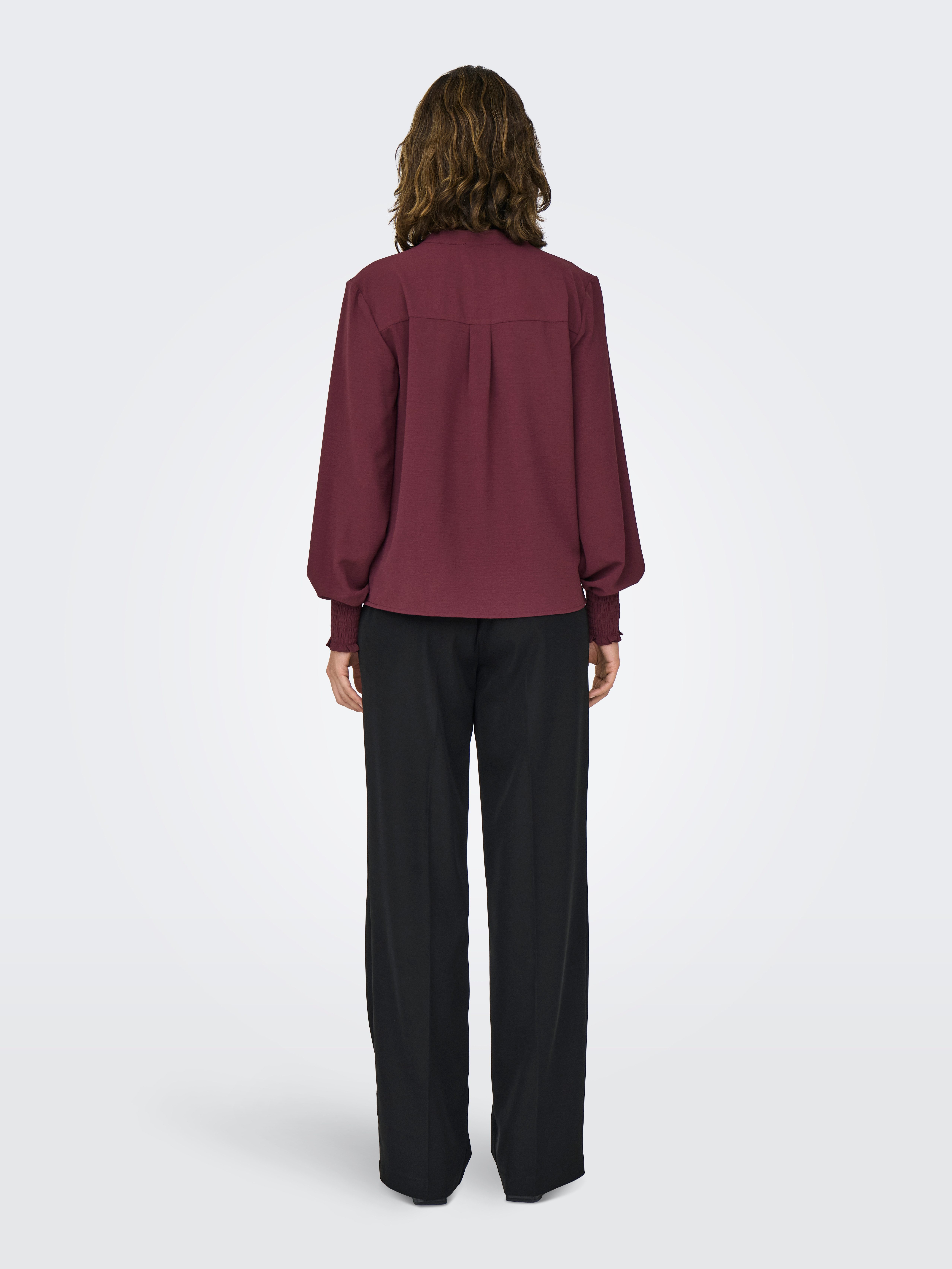 Only Shirt ONLMETTE V-NECK LS SMOCK TOP NOOS WVN